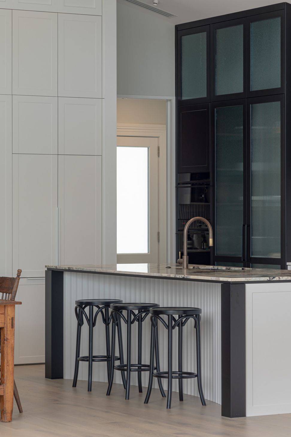 Ripple-and-Repeat-Kitchen-Design-13.jpg