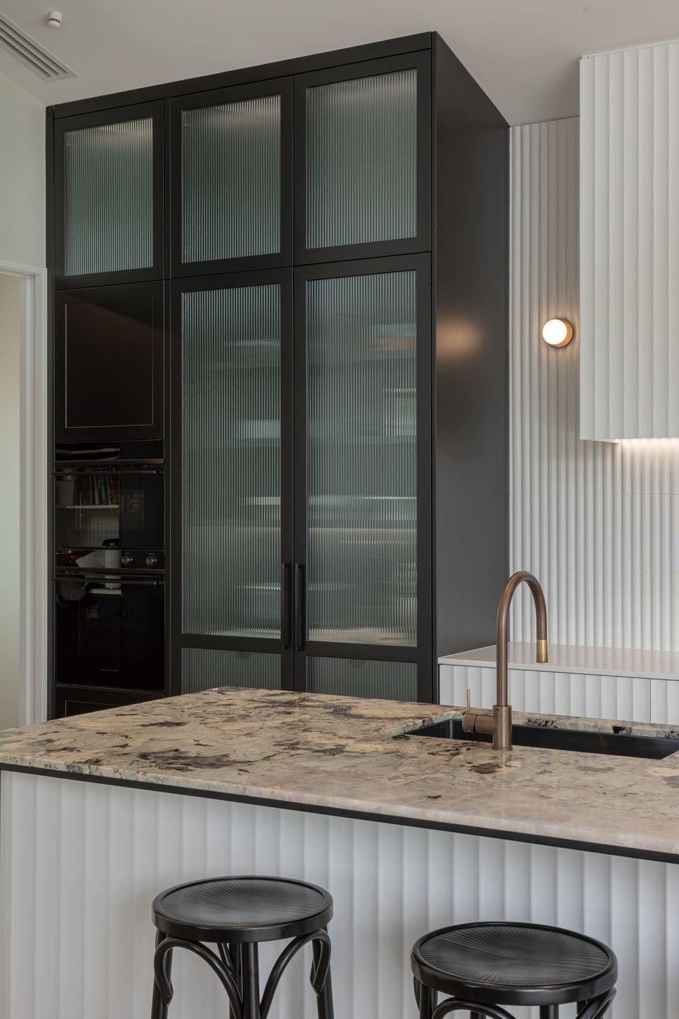 Ripple-and-Repeat-Kitchen-Design-7.jpg