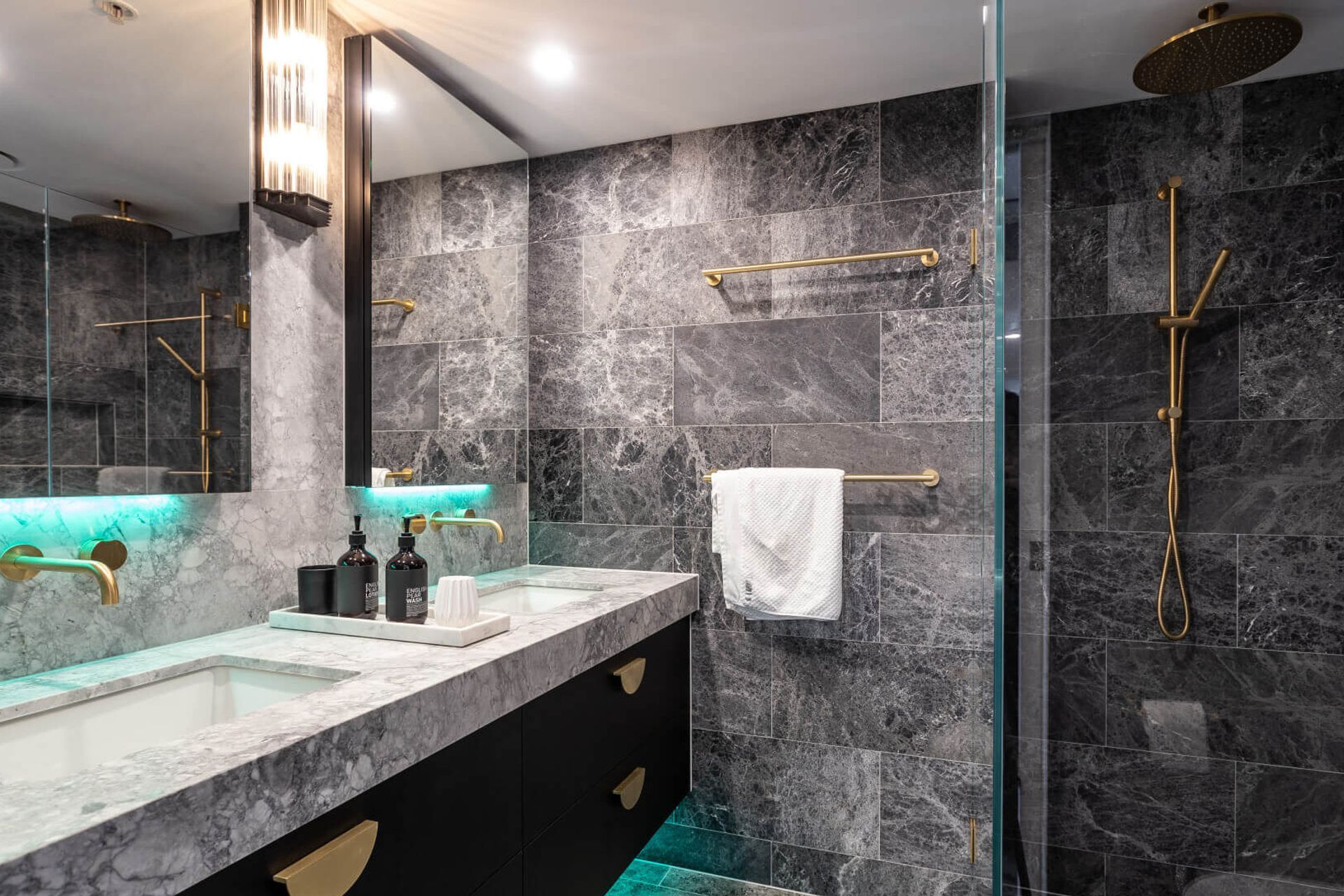 Riverside Esplanade, Docklands