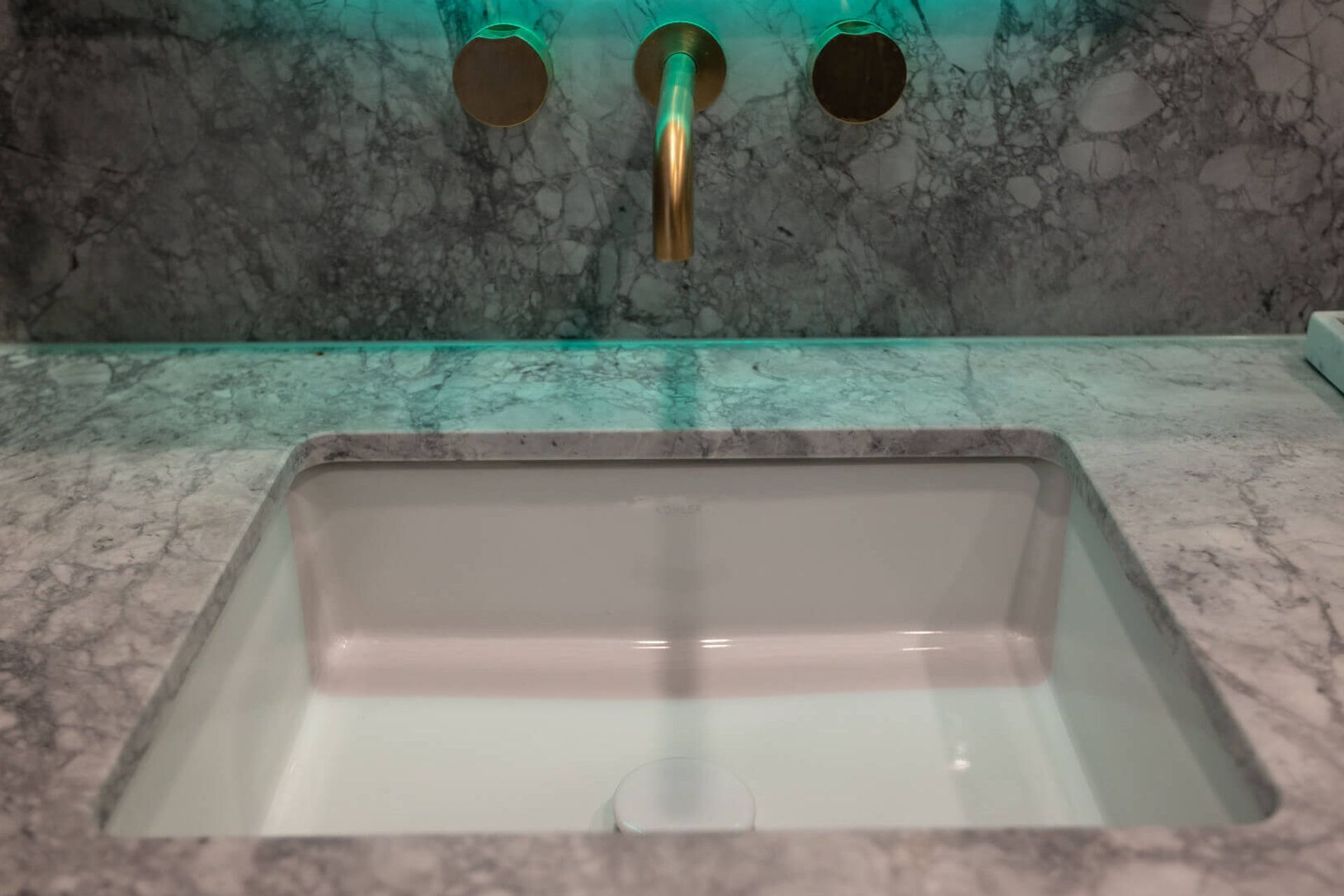 Riverside Esplanade, Docklands