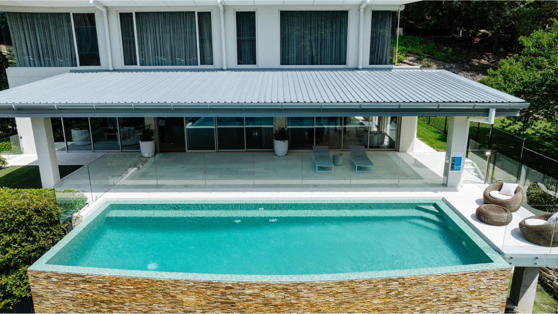 0:03 / 0:57 Roseville Chase Oasis: Crema Vialle Limestone's Luxurious Transformation video