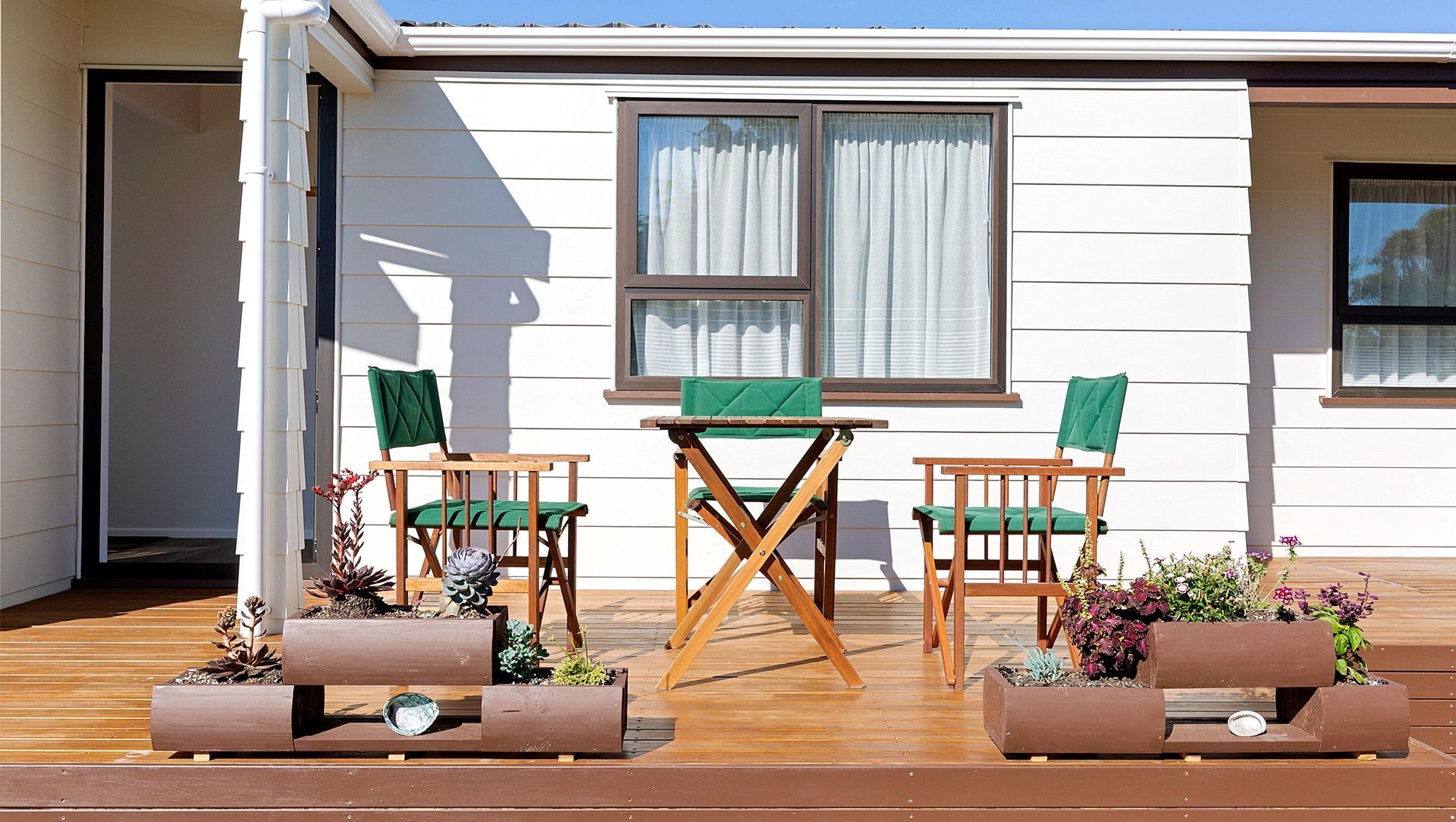 A Stunning Suntrap in Paraparaumu, Wellington banner