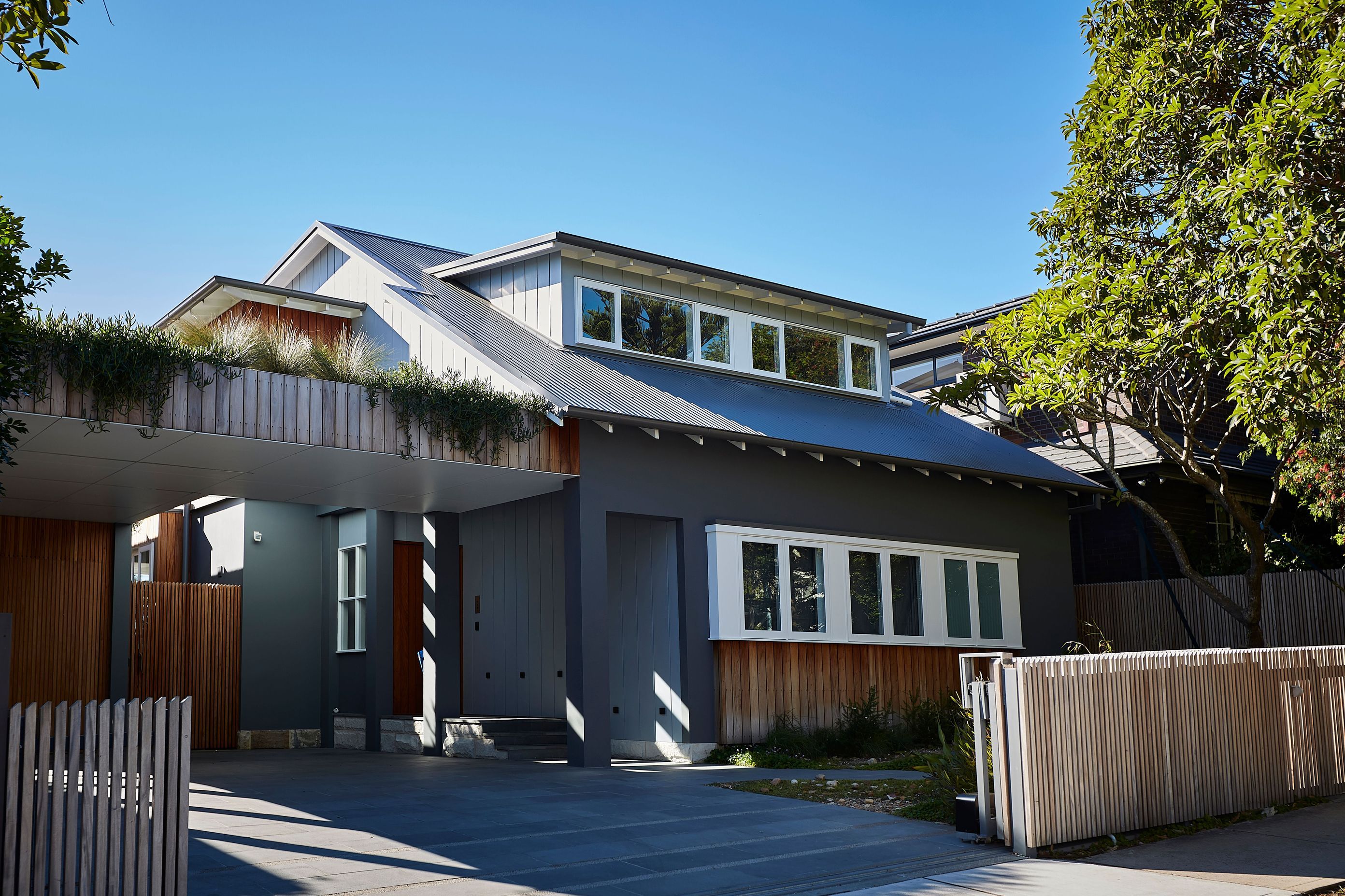 Manly House 04