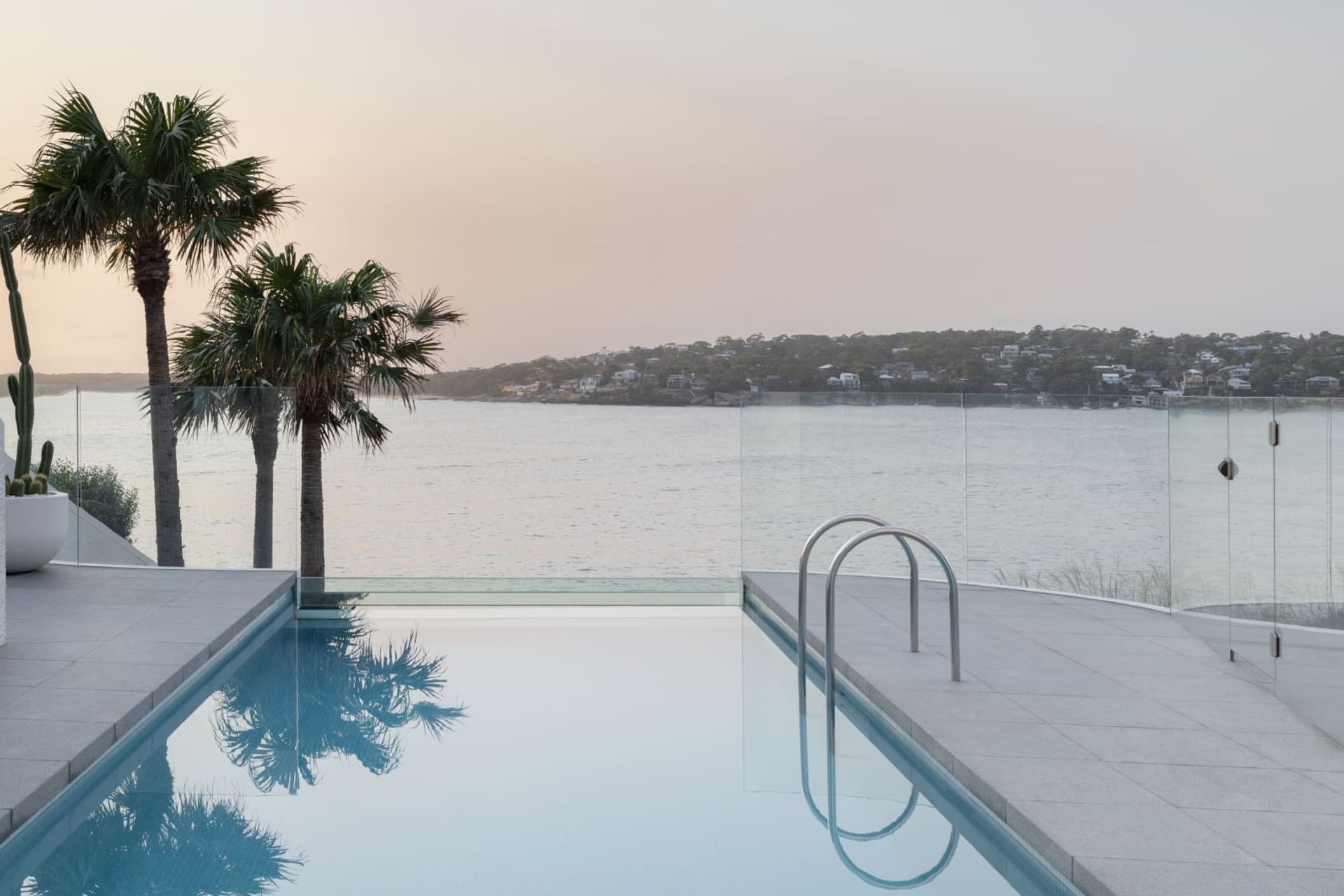 Silhouette Granite | Secret Gardens | Brendan Wong