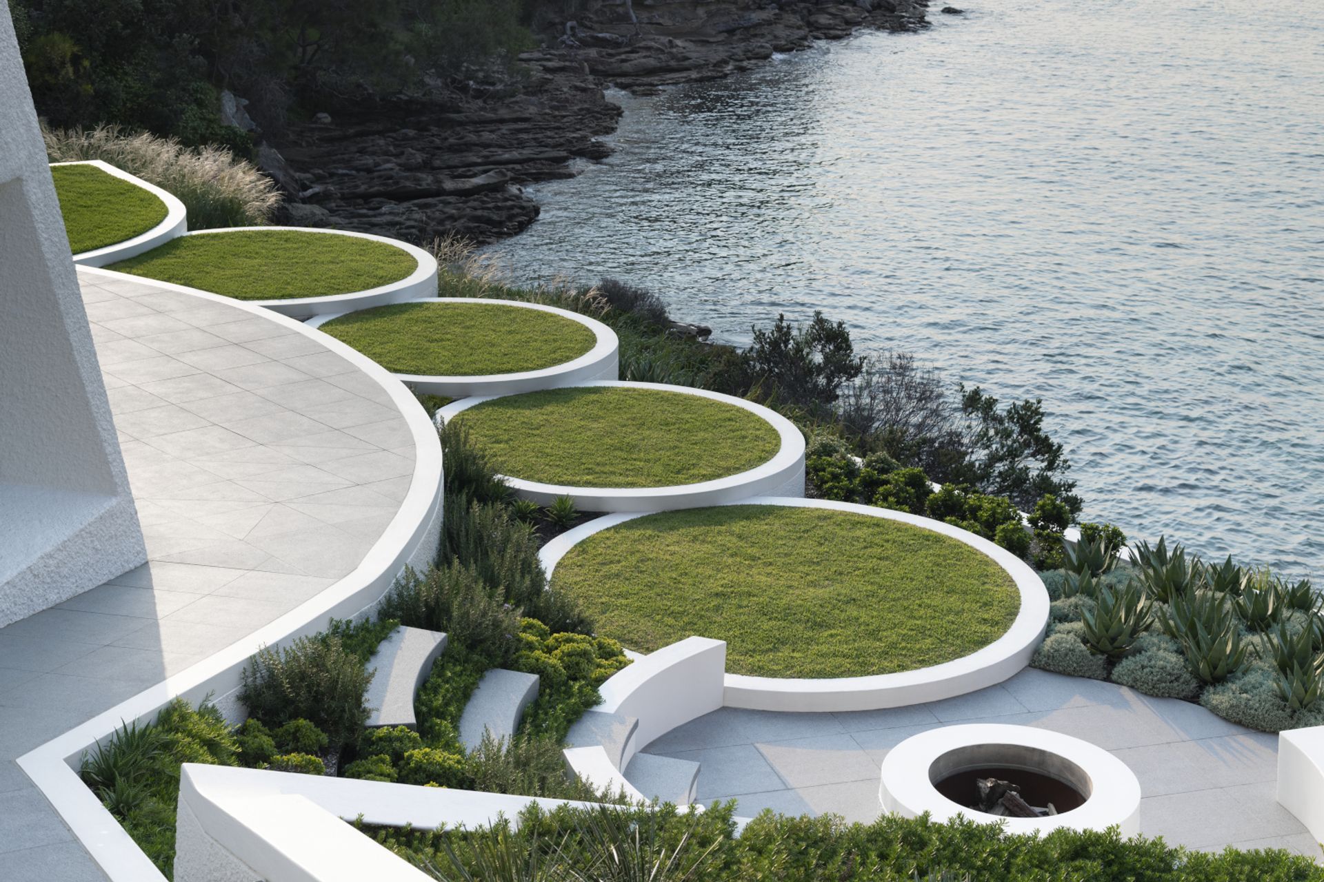 Silhouette Granite | Secret Gardens | Brendan Wong