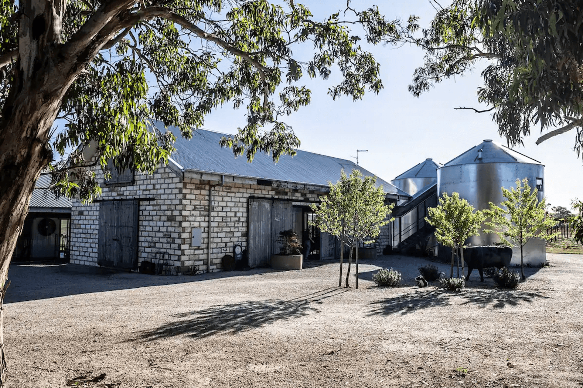 SG-Super-9-Silo-House-Inverloch-VIC-Exterior-1.png