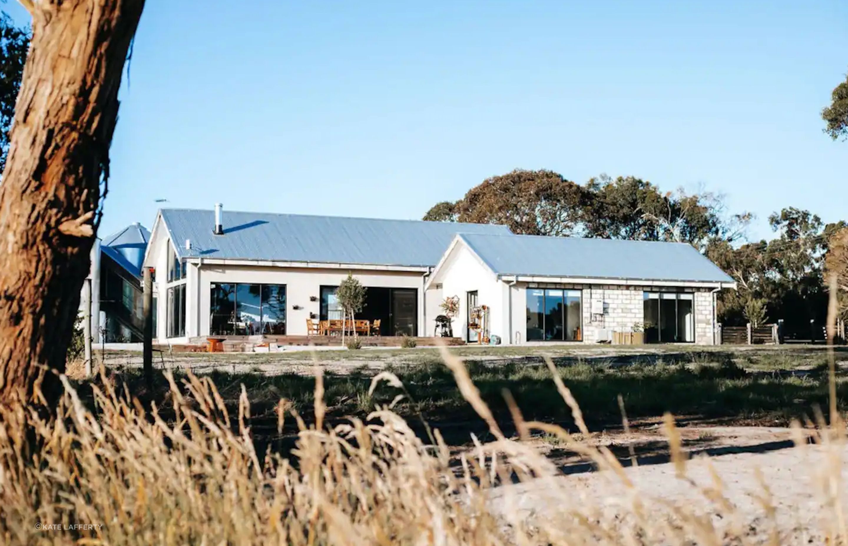 SG-Super-9-Silo-House-Inverloch-VIC-Exterior-3.png