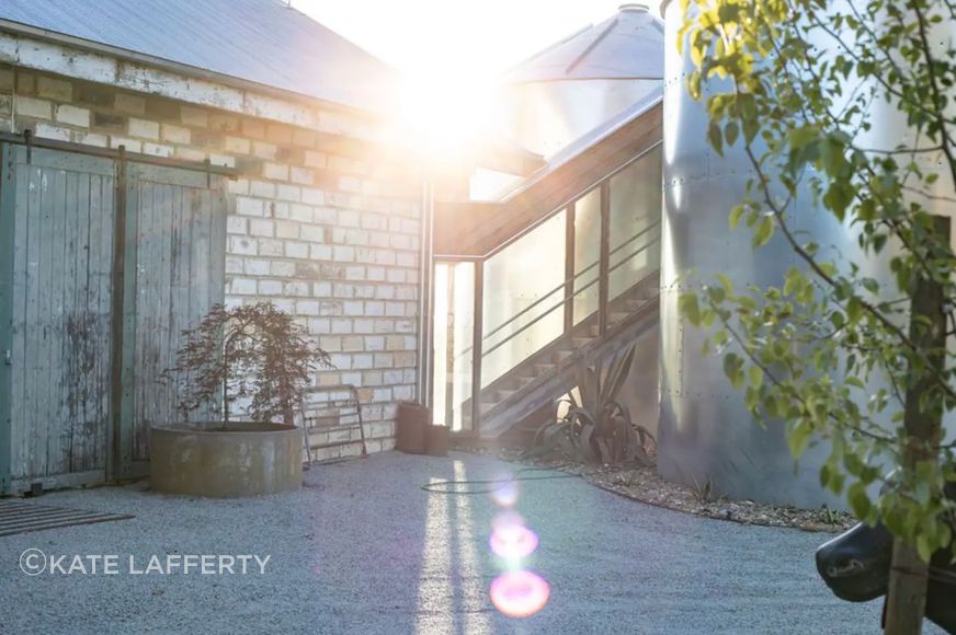 SG-Super-9-Silo-House-Inverloch-VIC-Exterior-7.png
