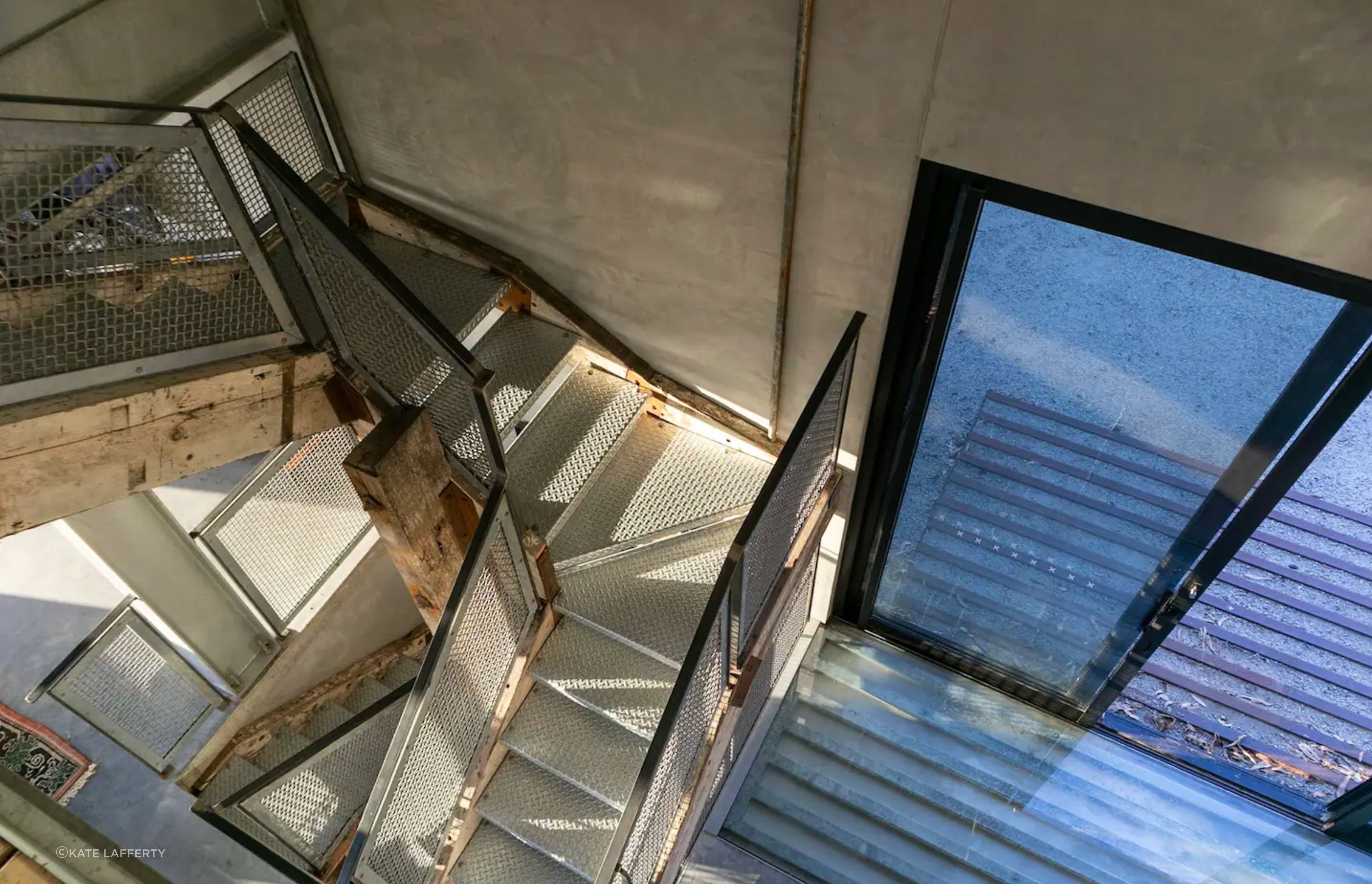 SG-Super-9-Silo-House-Inverloch-VIC-Interior-26.png