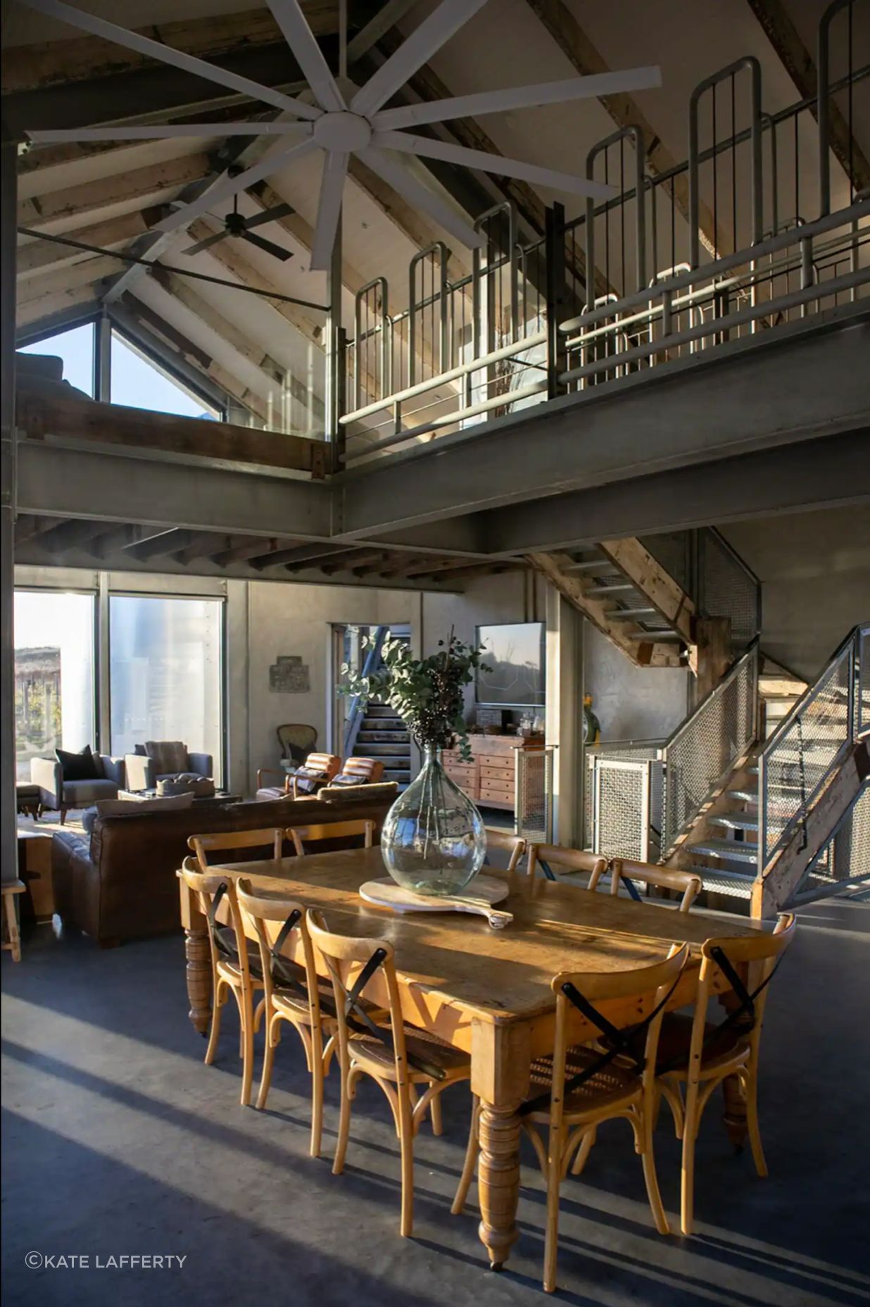 SG-Super-9-Silo-House-Inverloch-VIC-Interior-39.png