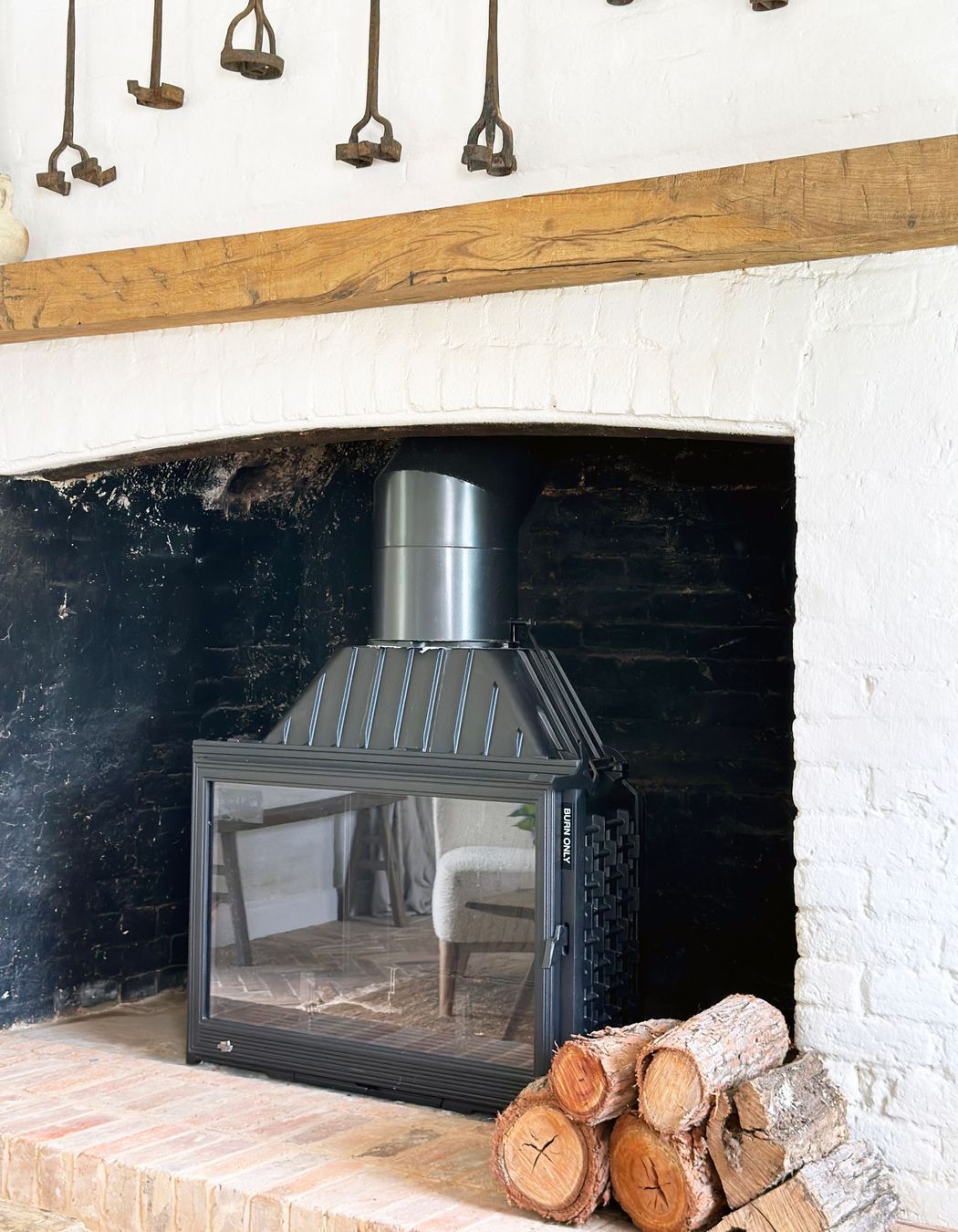 Seguin Super 9: Cast Iron Beauty