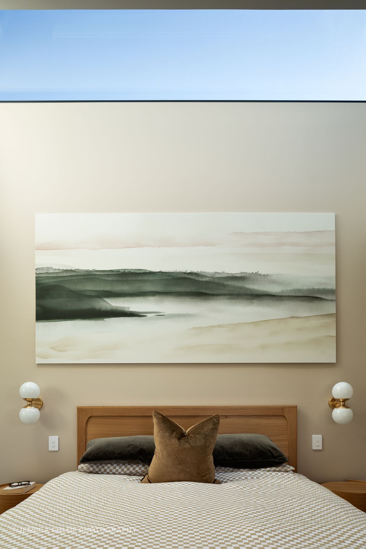 SHIFTING-FOCUSINTERIOR-SKYLIGHTJESSICA-CHLOE-03.jpg