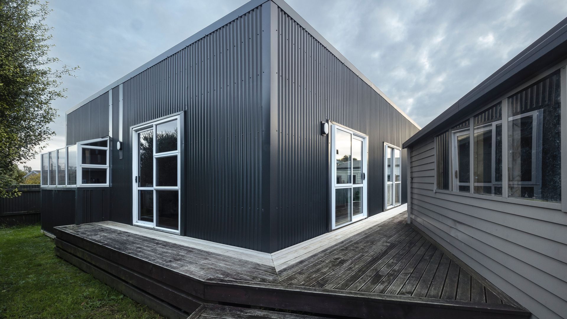 Modern Cladding Makeover banner