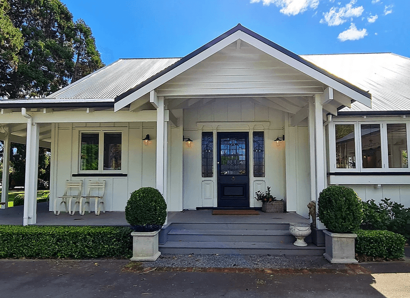 Modern Farmhouse, Frimley