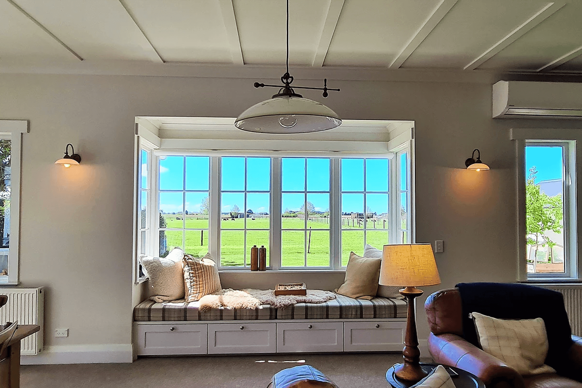 Modern Farmhouse, Frimley