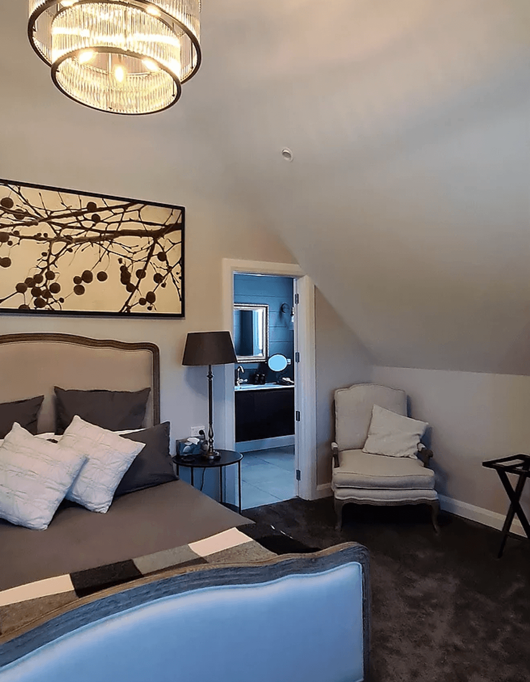 Traditional Retreat, Frimley