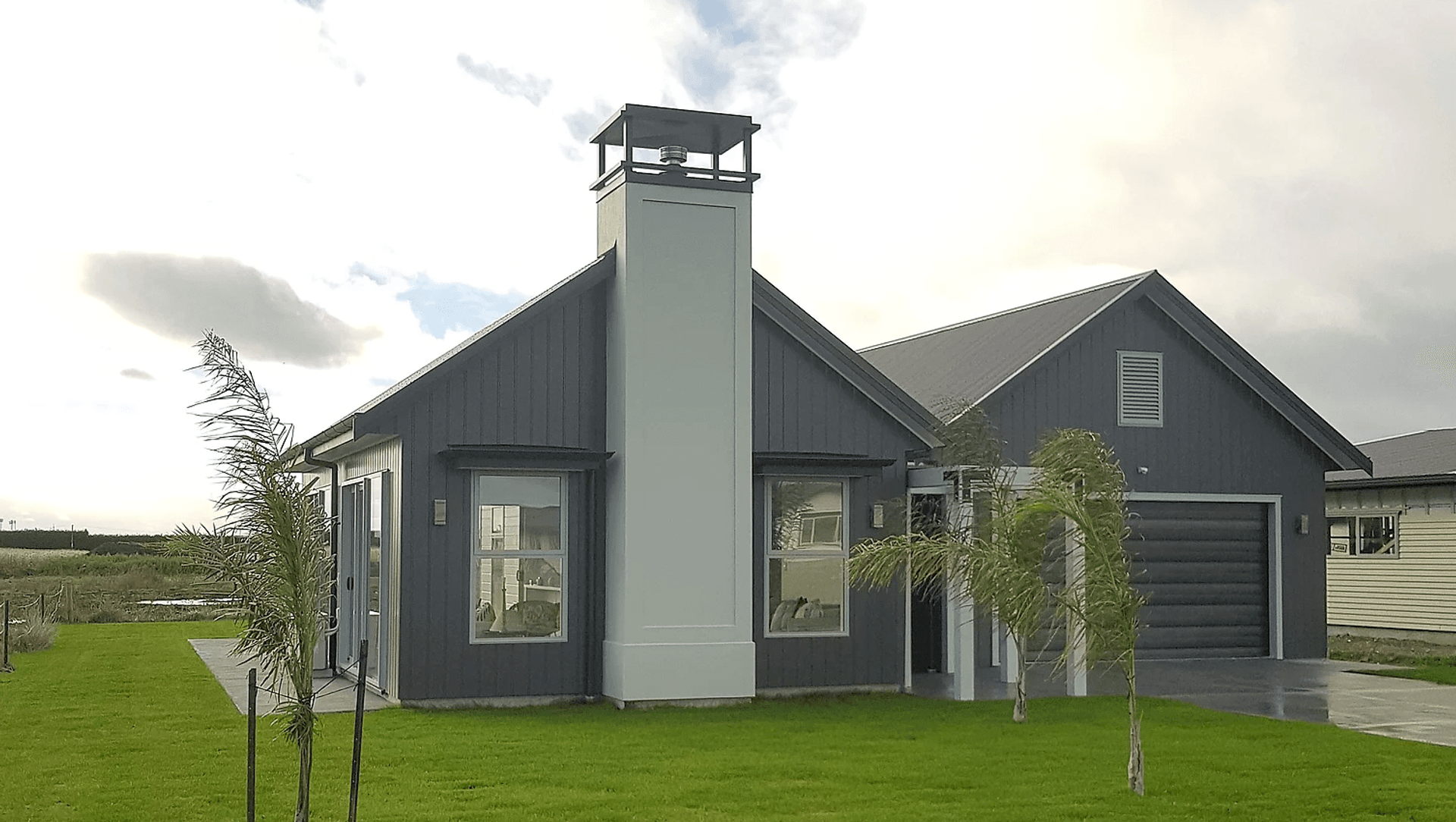 Arbuckle Residence, Frimley banner
