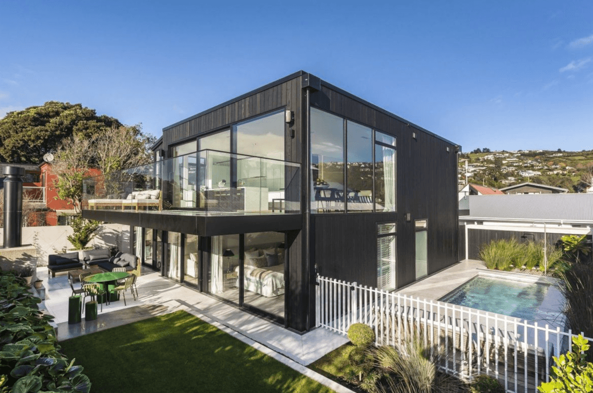 Beachville, Redcliffs