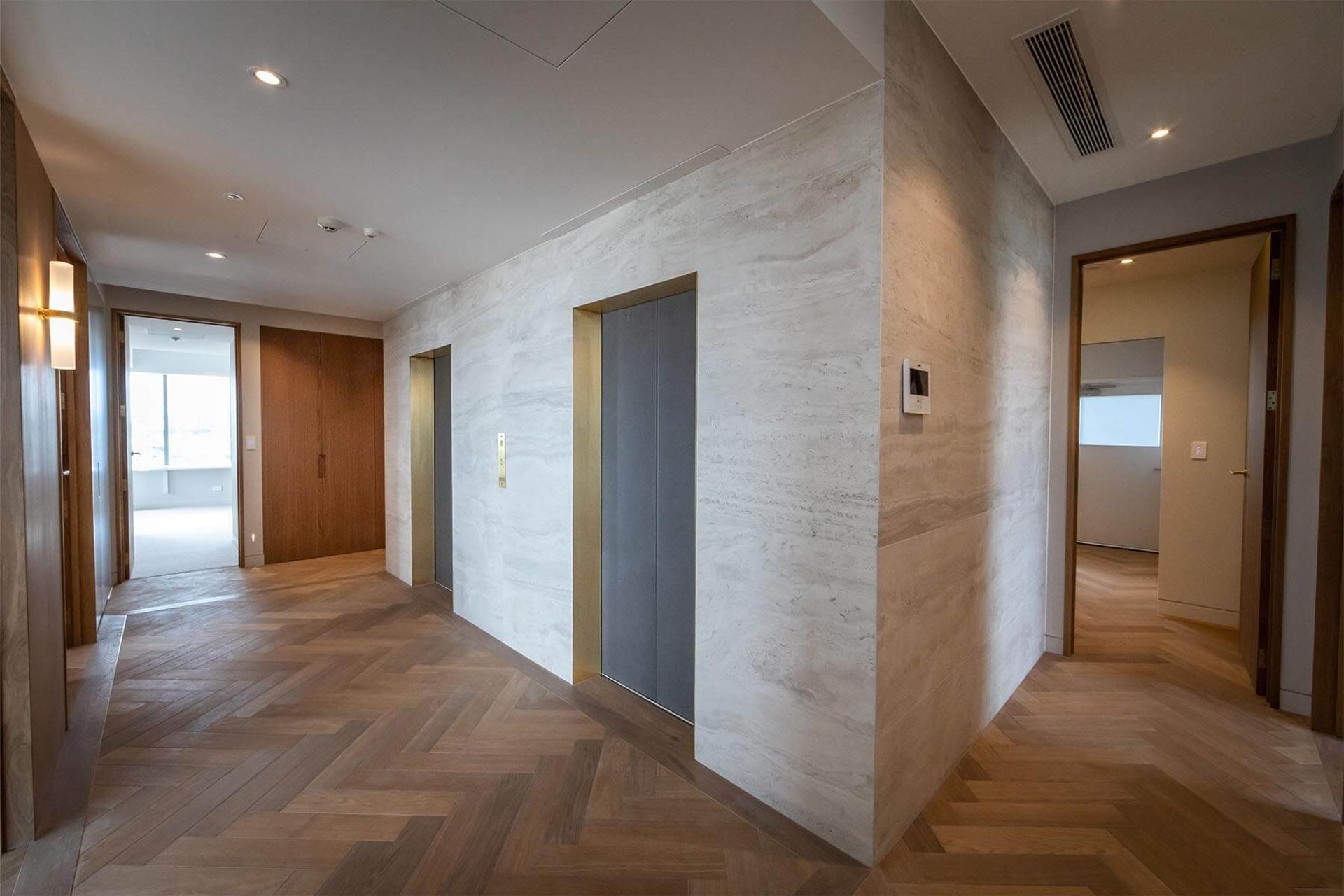 Shangri La Apartment