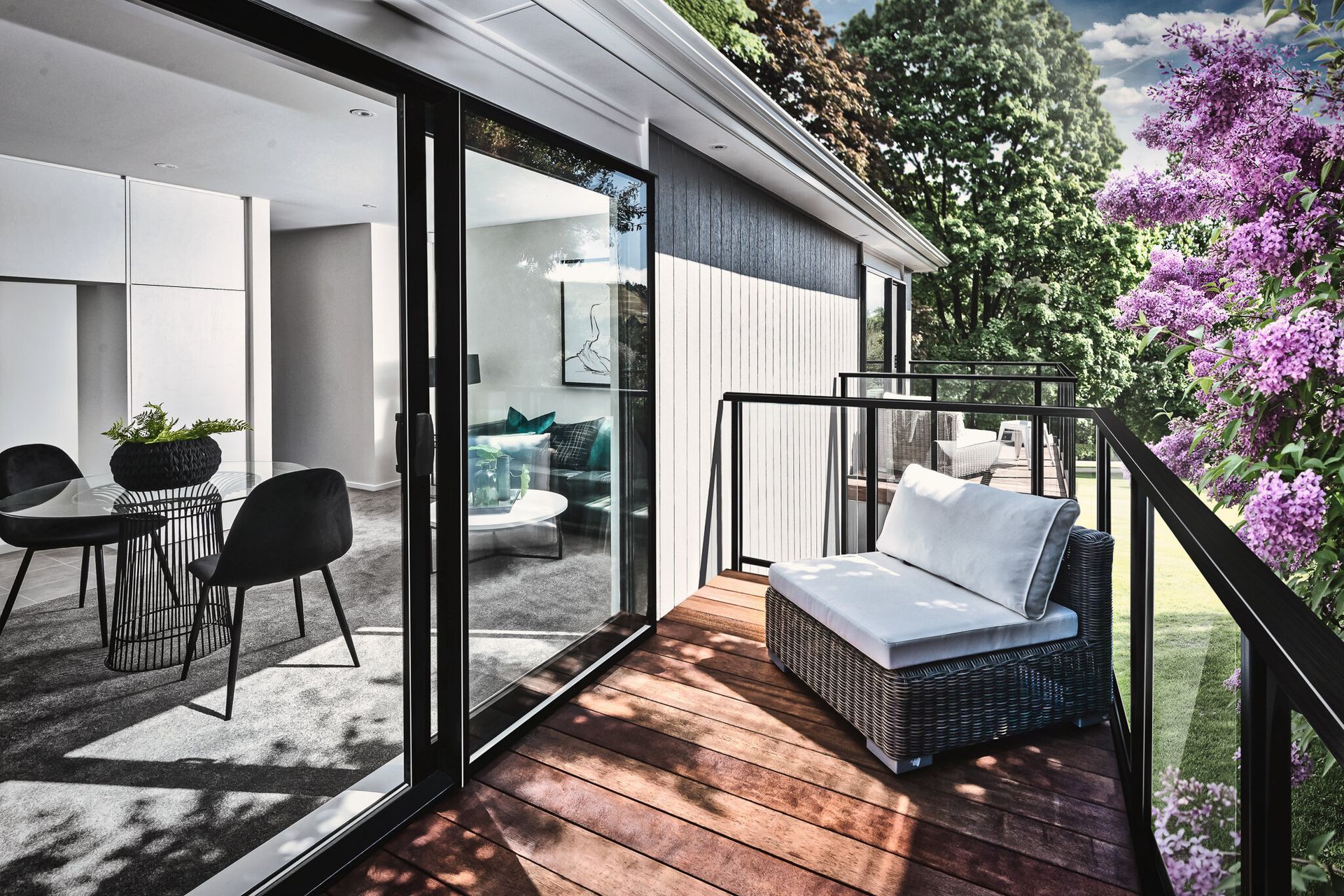 Shanly chose finishes and materials that compliment and marry each other organically.