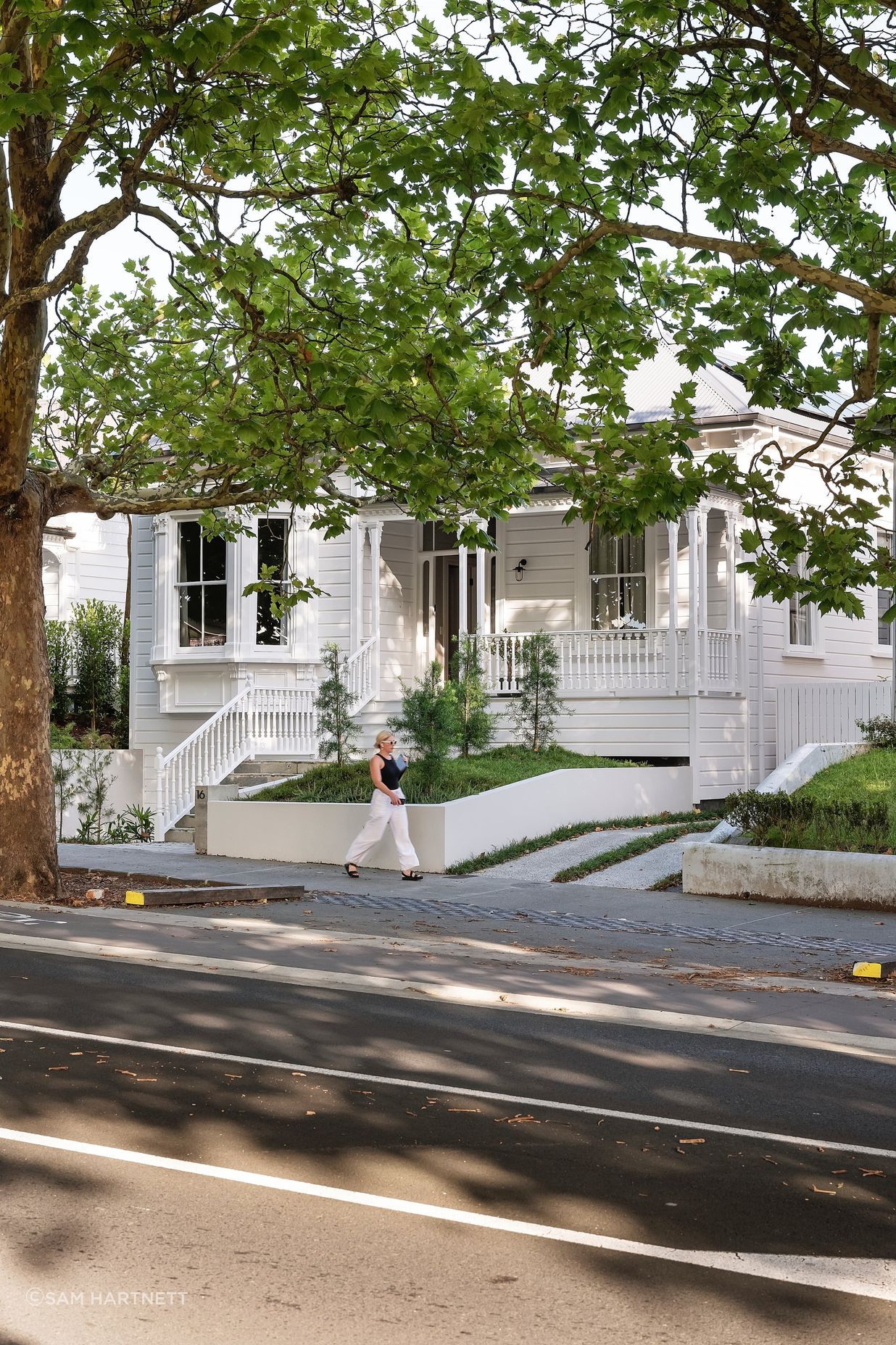 ShiftHouse10VillaFrontSamHartnett1.jpg