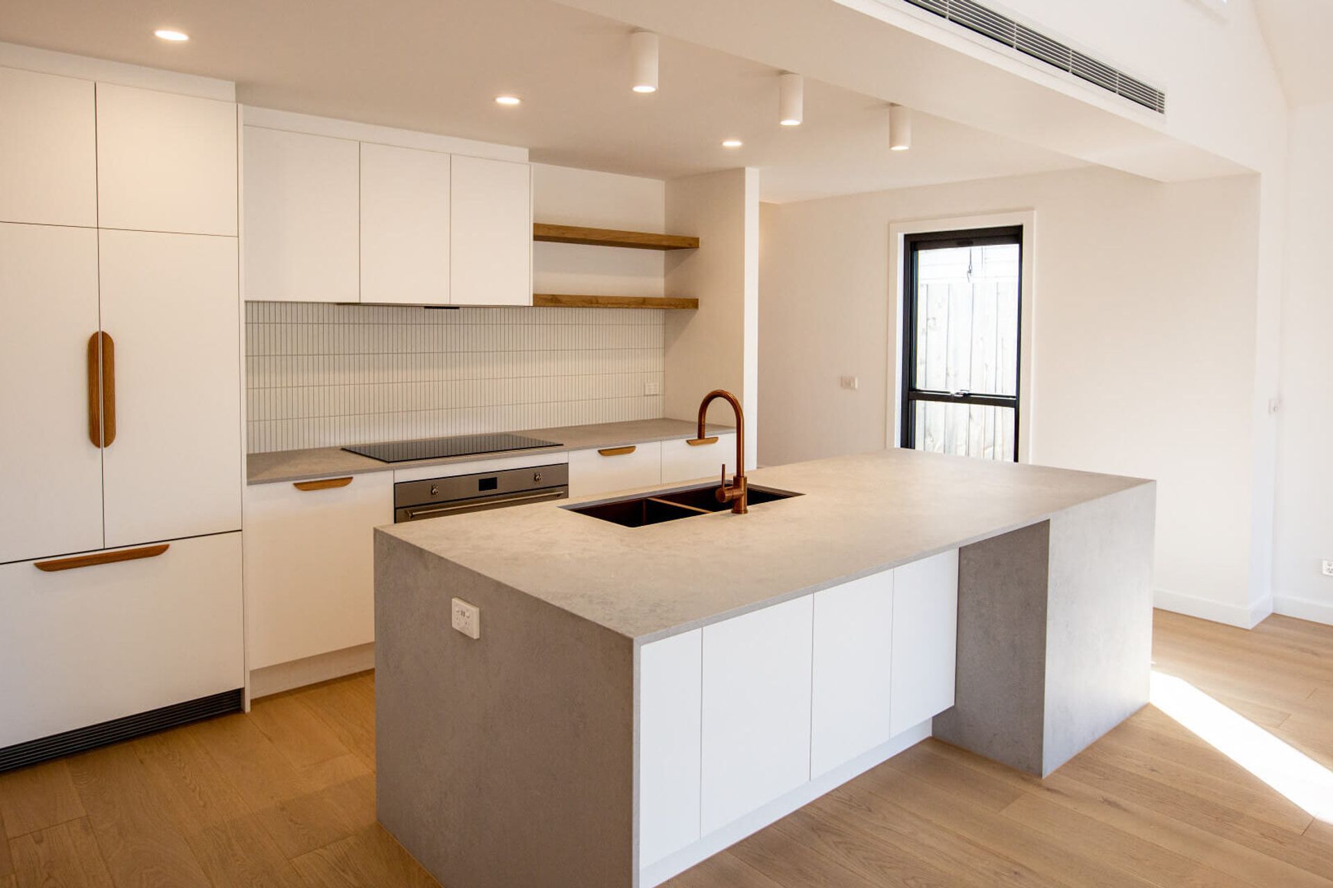 Smith Street, Thornbury