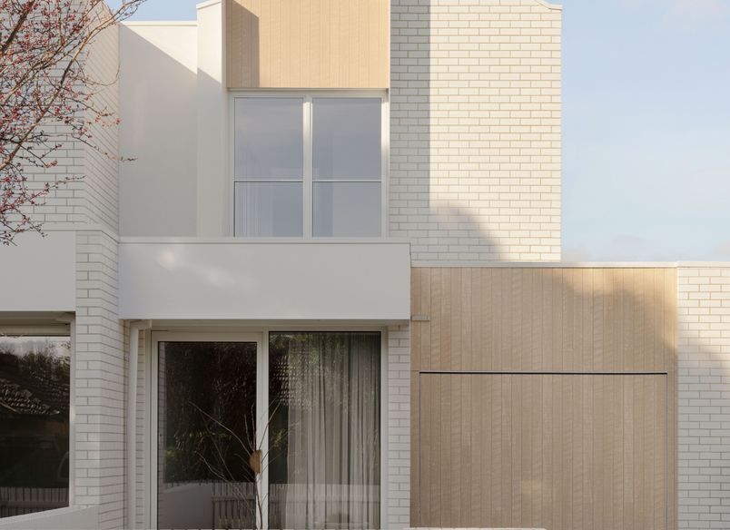 Harmony in White | Pasco Vale South