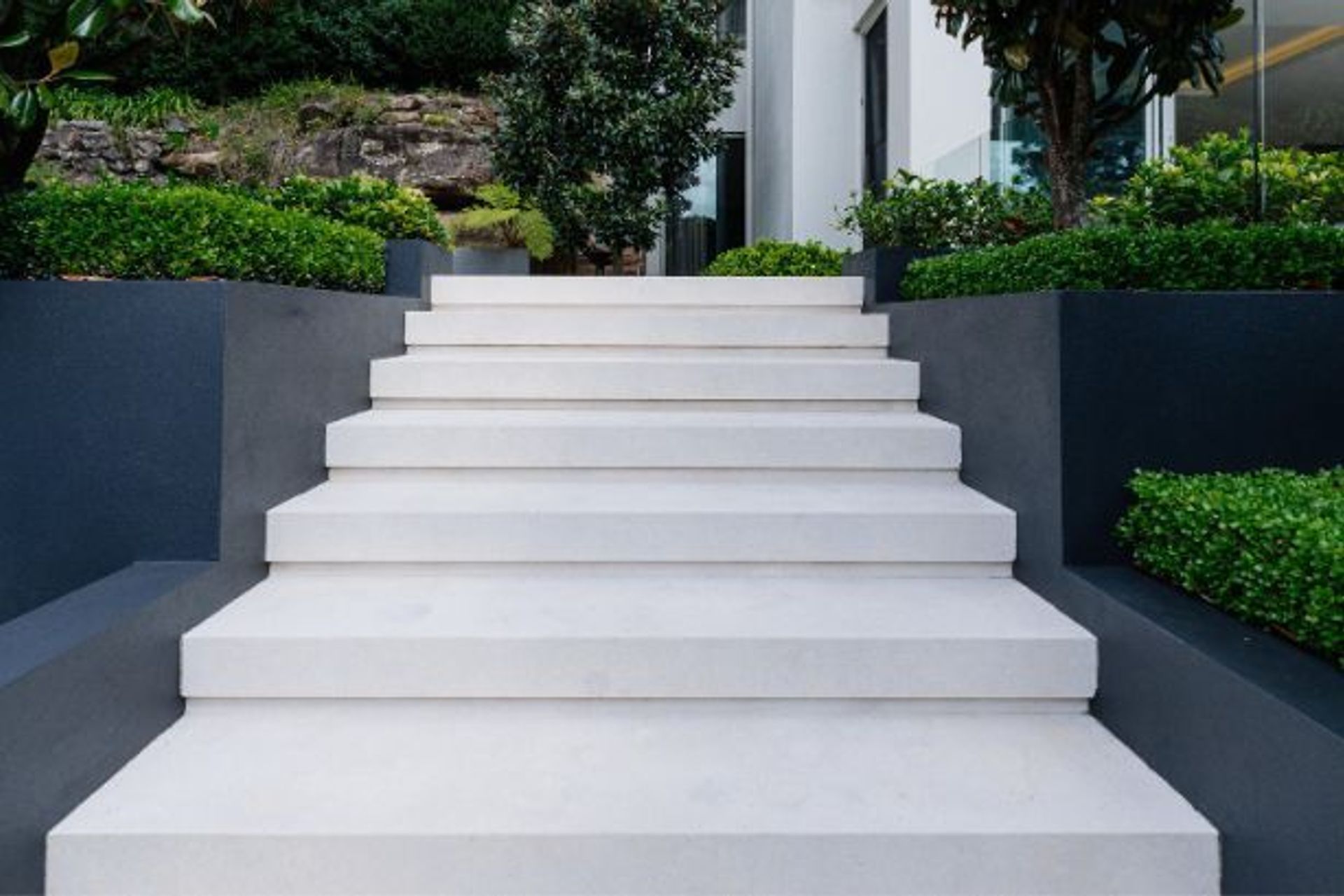 Crema Vialle Limestone Alfresco