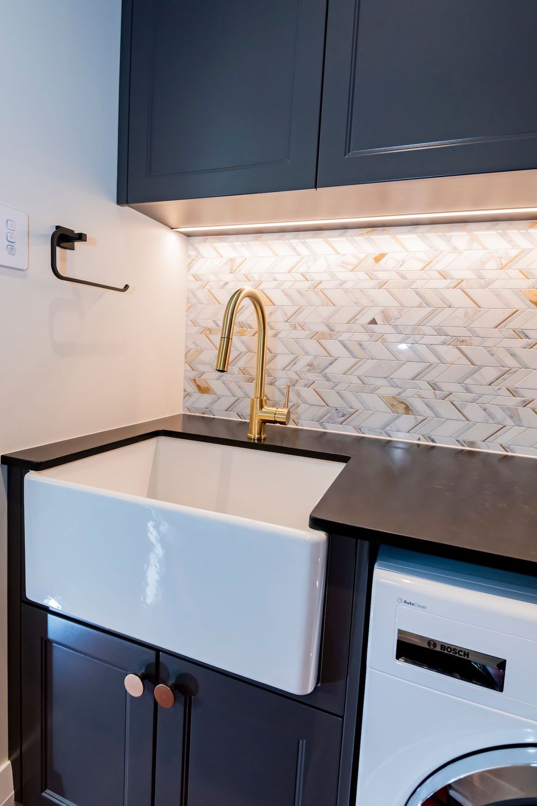 Stylish-laundry-sink-by-Qualitas-Builders.jpg