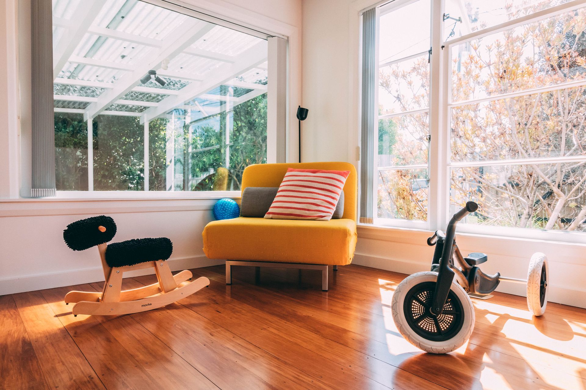 Hautana Square, Woburn