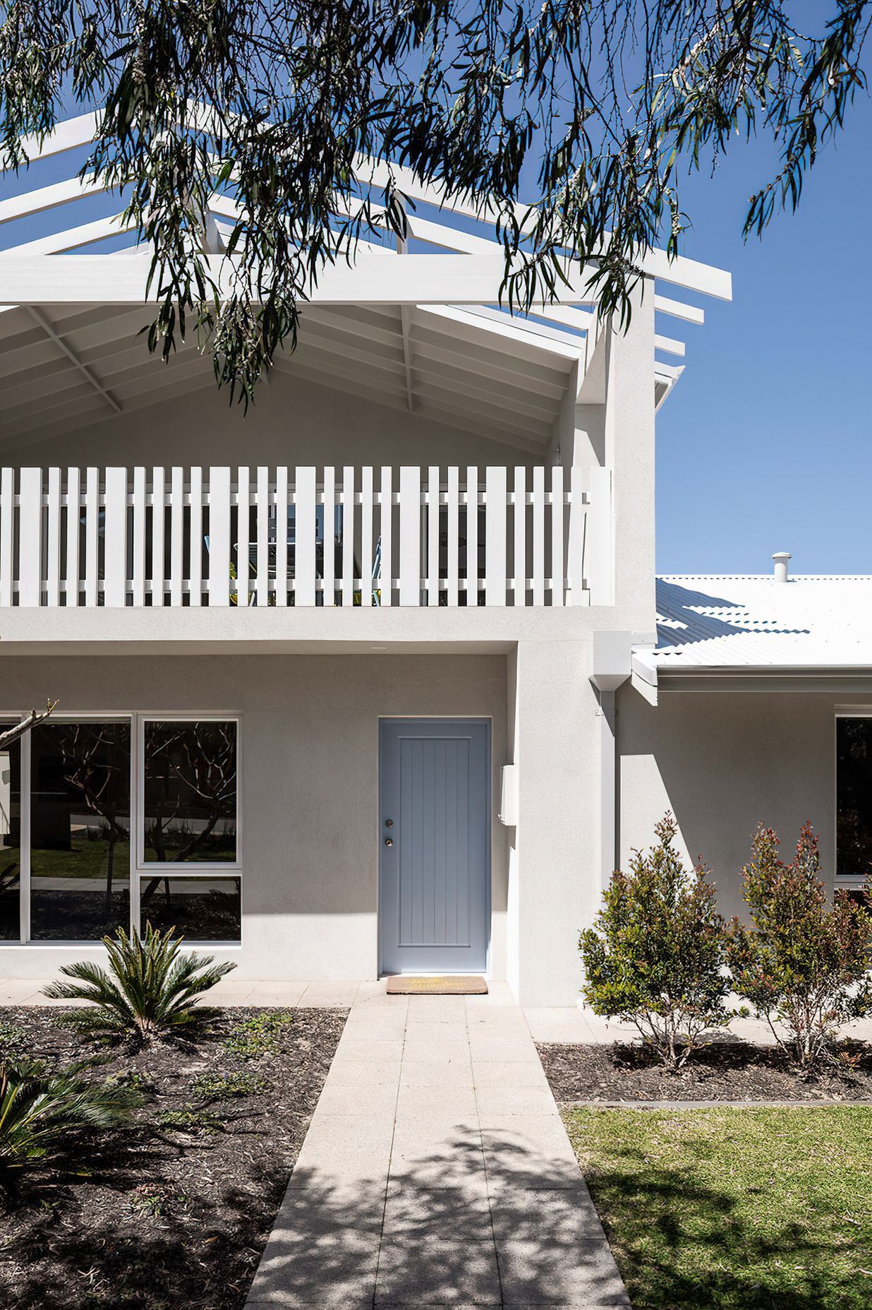 Surfmist House