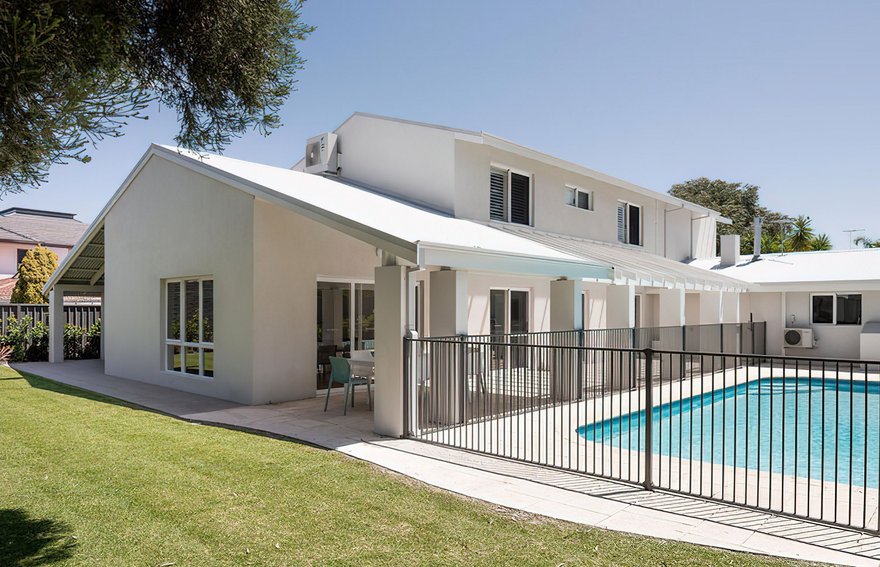 Surfmist House
