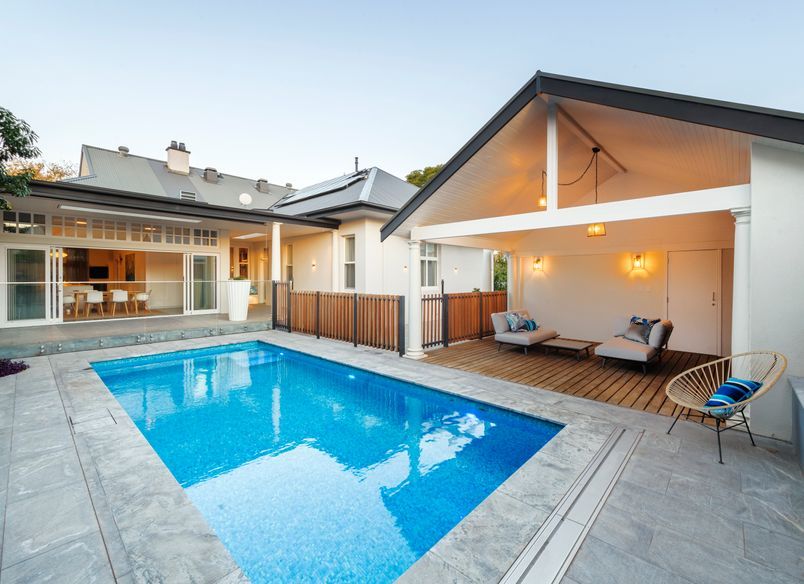 1C - Growing Up with The Family