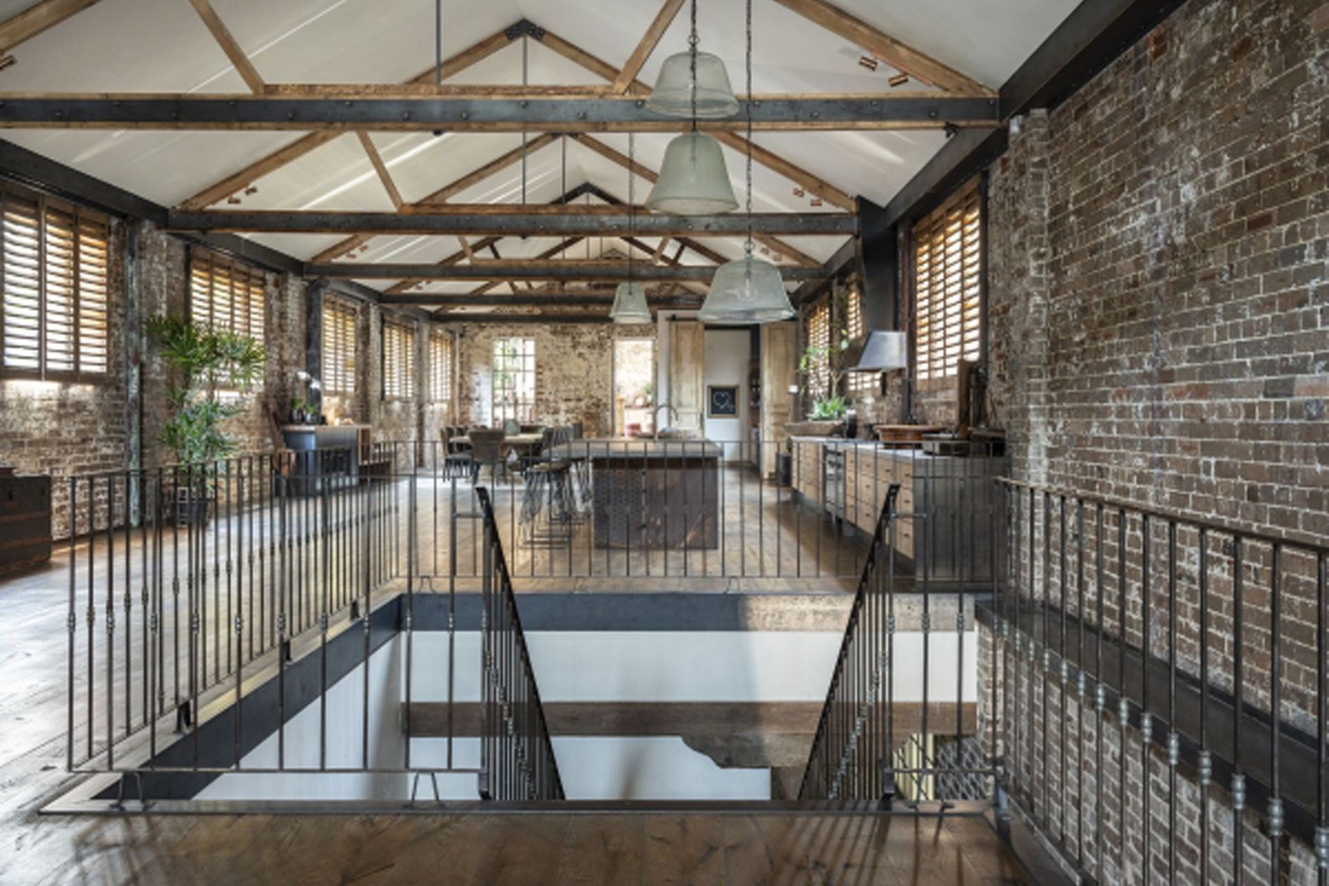 THE-WAREHOUSE35.jpg