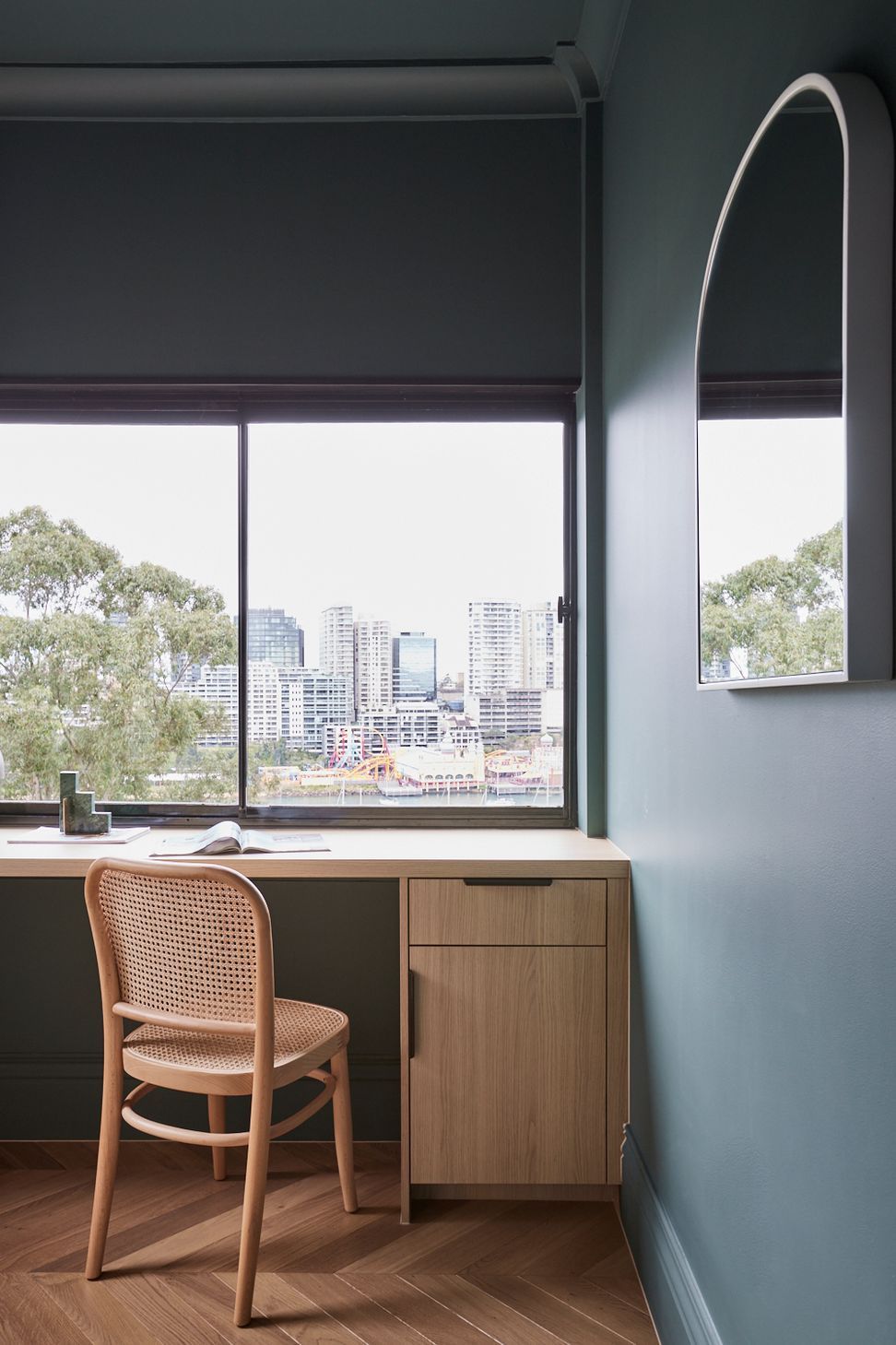 McMahons Point Apartment