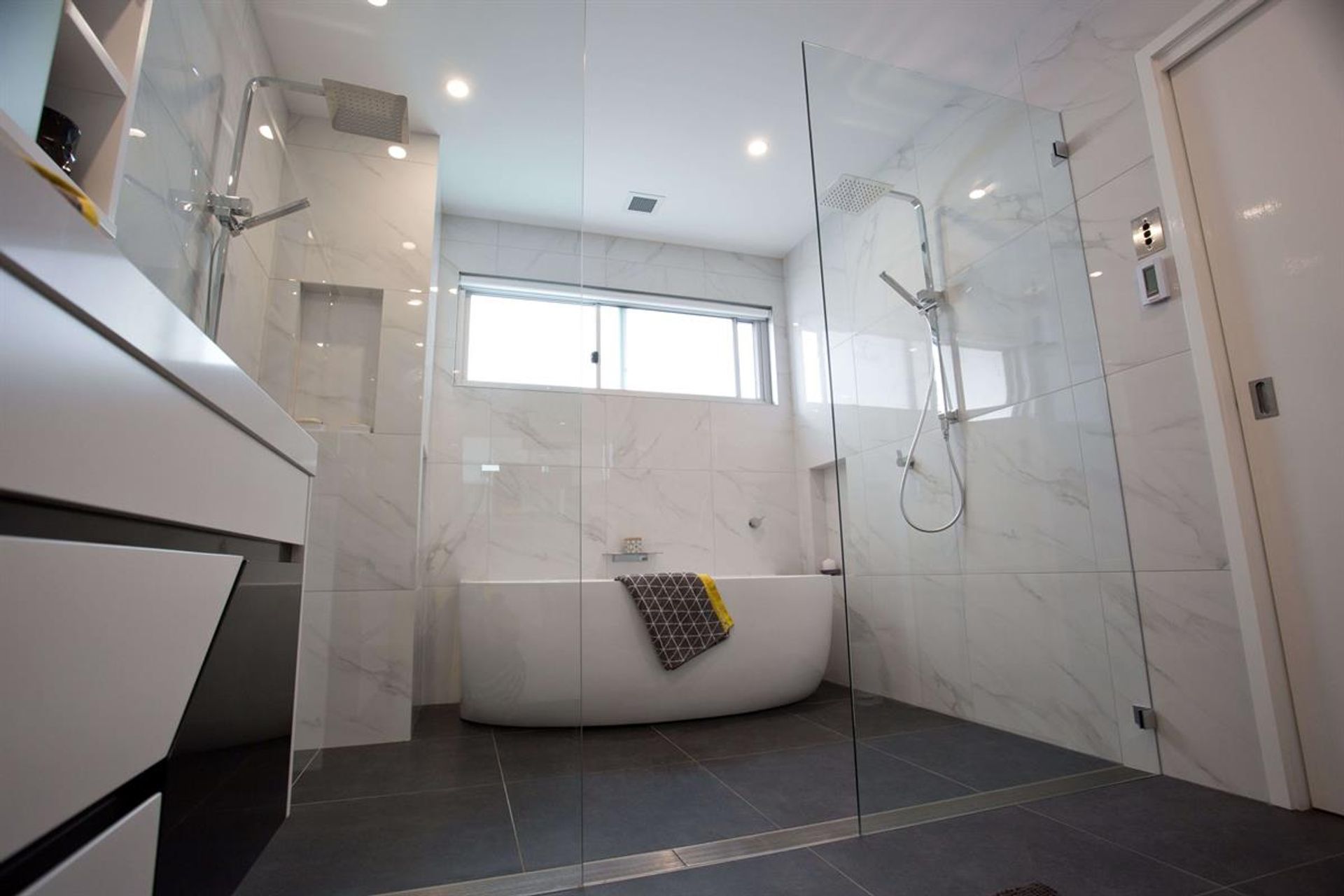 dee why - first floor addition