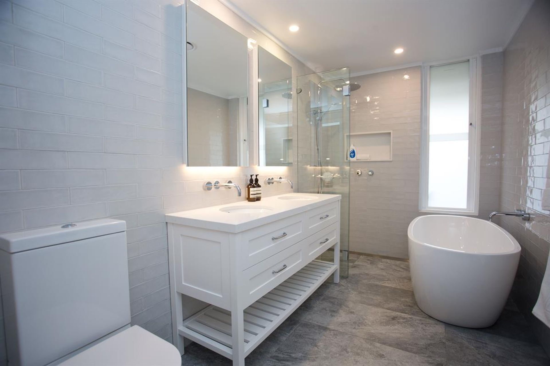 willoughby - additions and home renovation