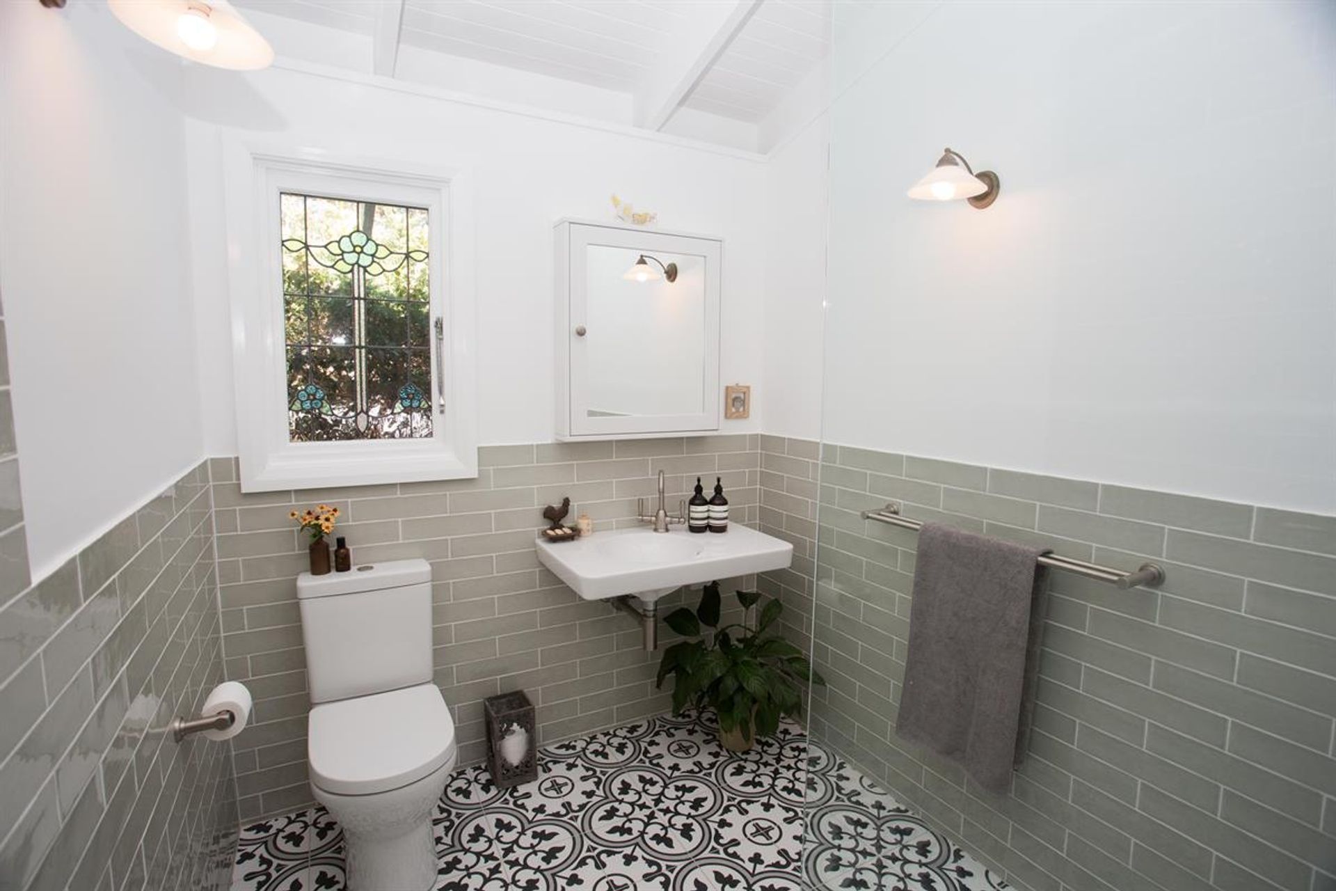 beacon hill - alts & adds