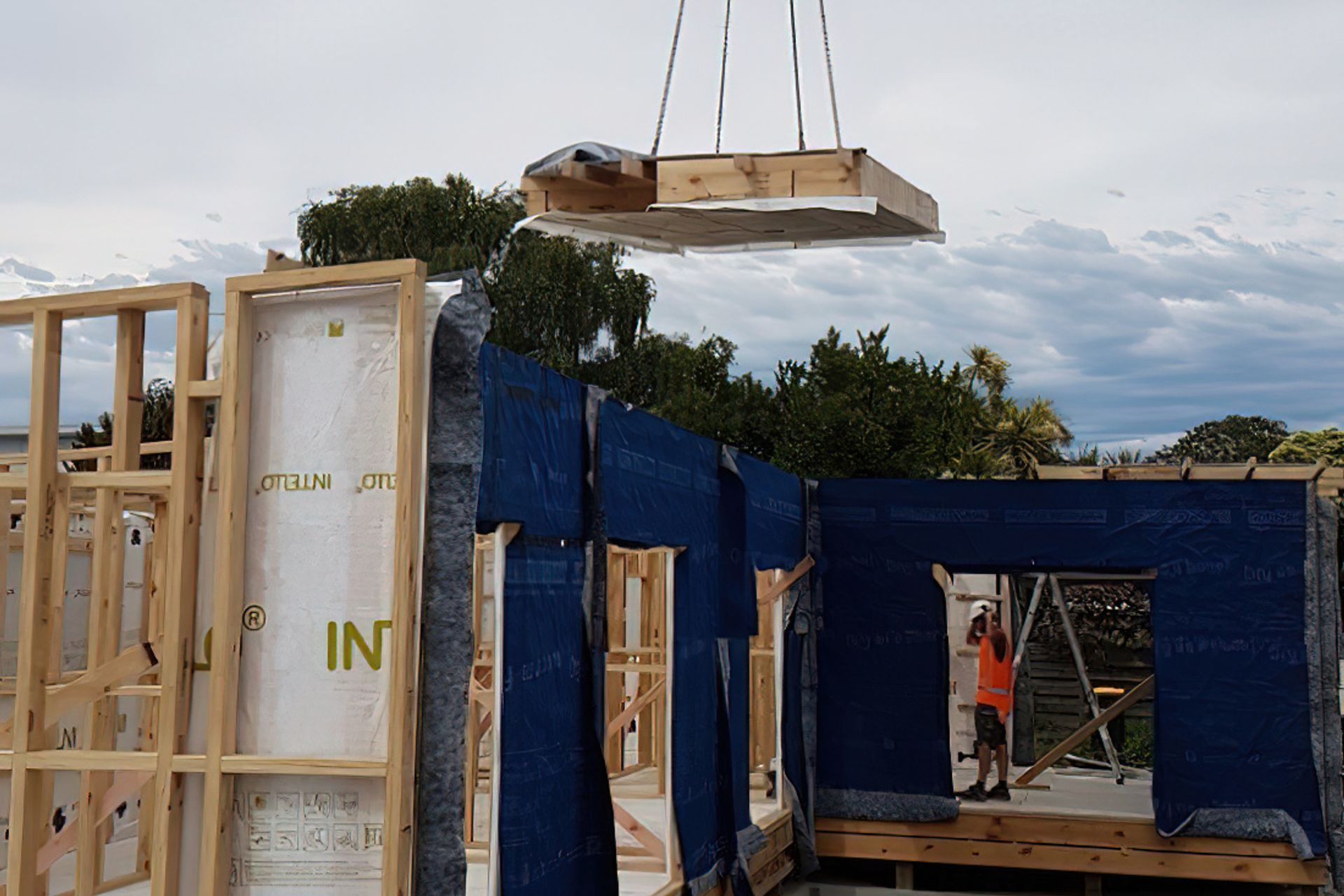 The Third Little Pig... Built a House Up