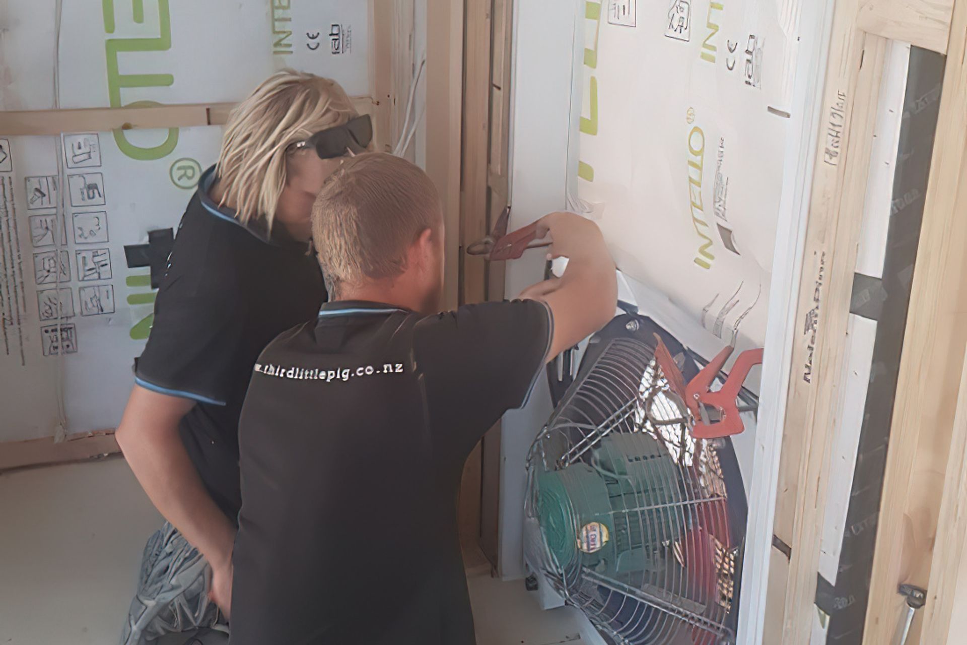 The Third Little Pig... Built a House Up