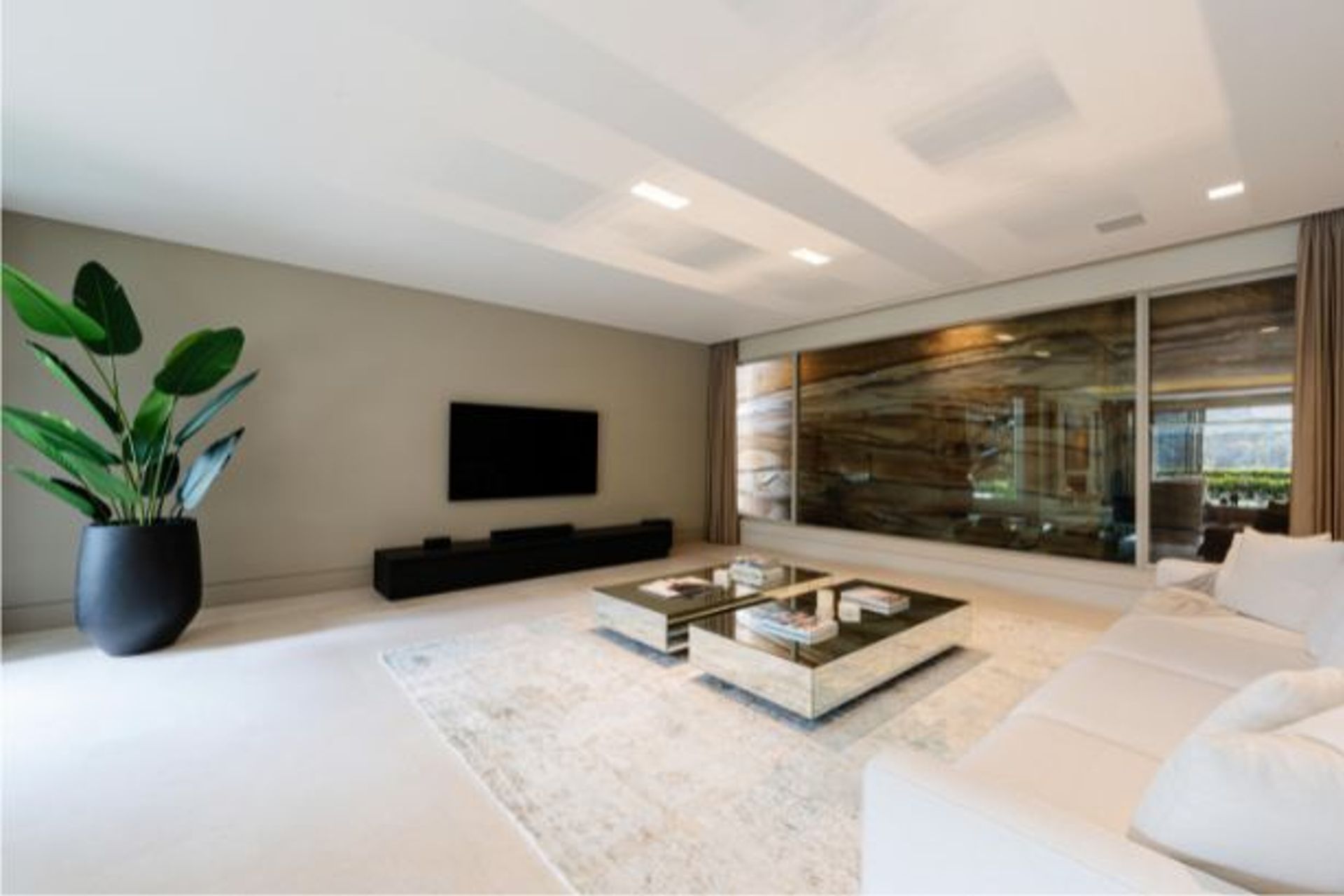 Crema Vialle Limestone Honed