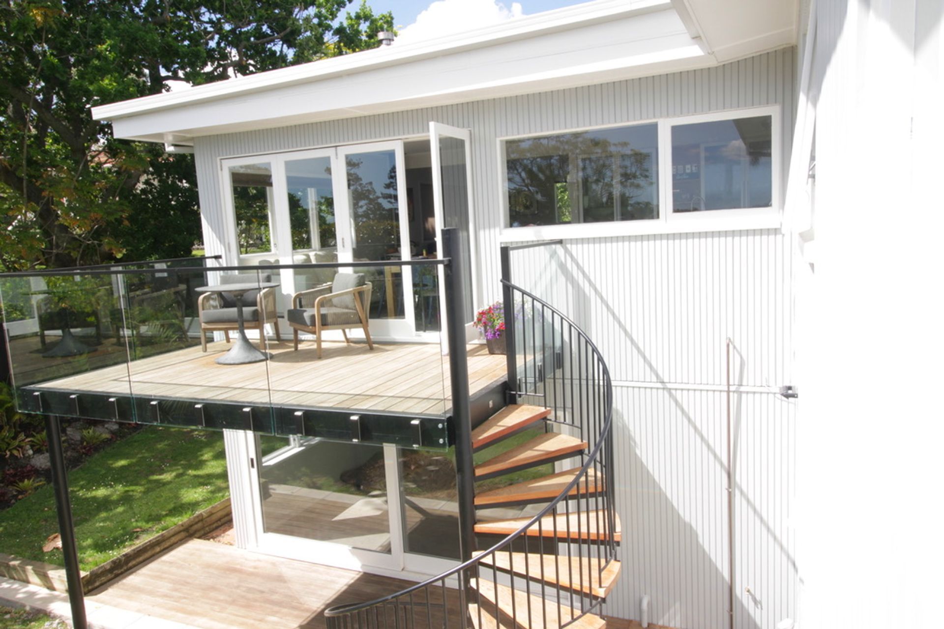 Steel Spiral Staircase , Glass Balustrade