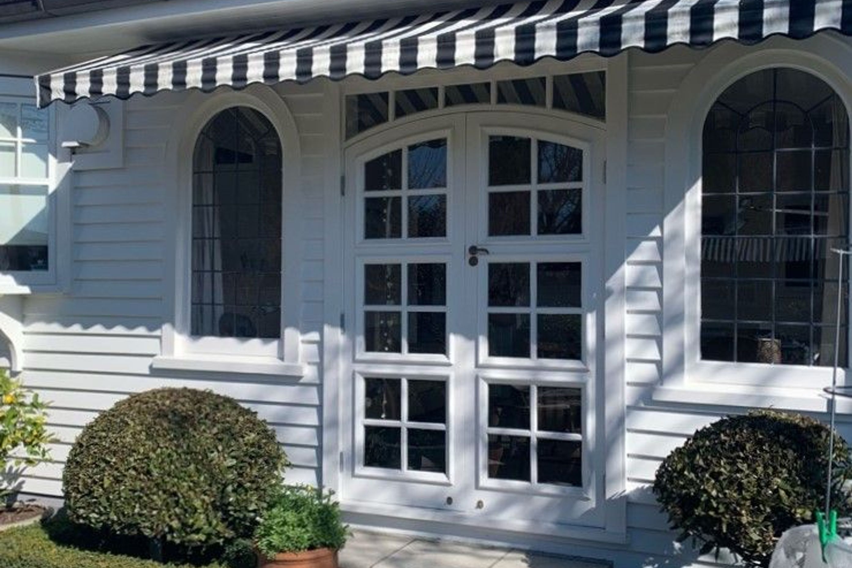 Replica Windows