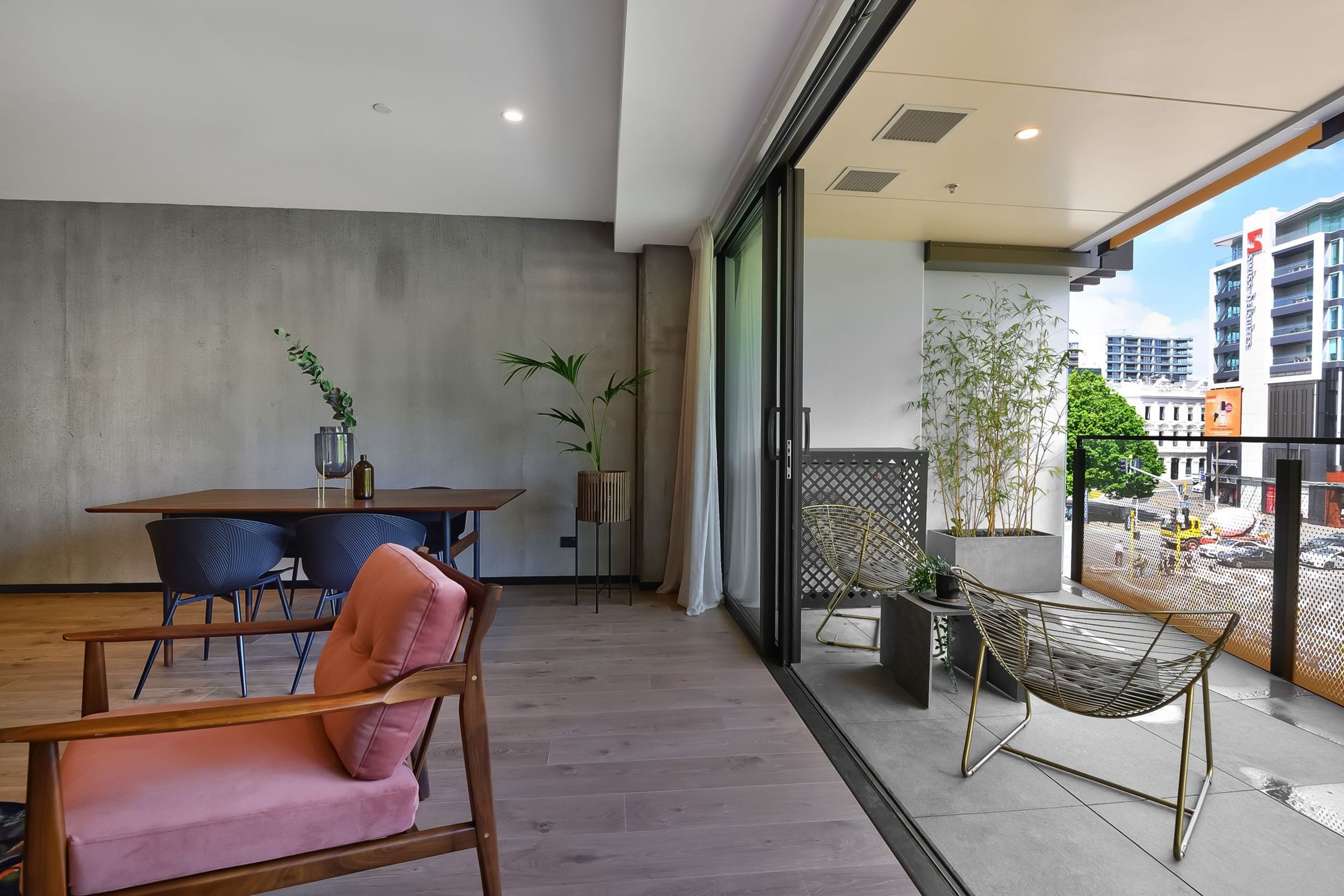 High End Apartment