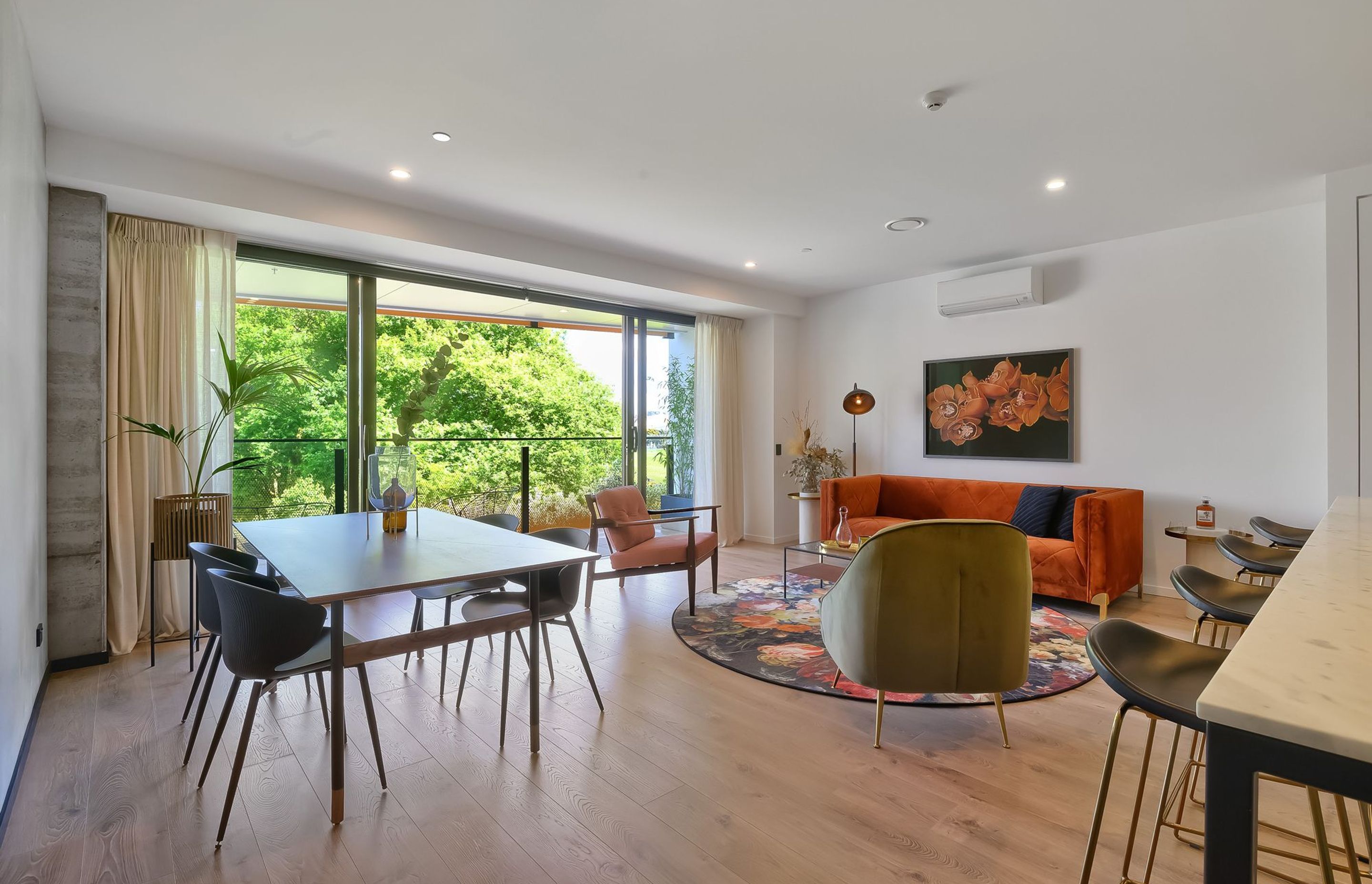 High End Apartment