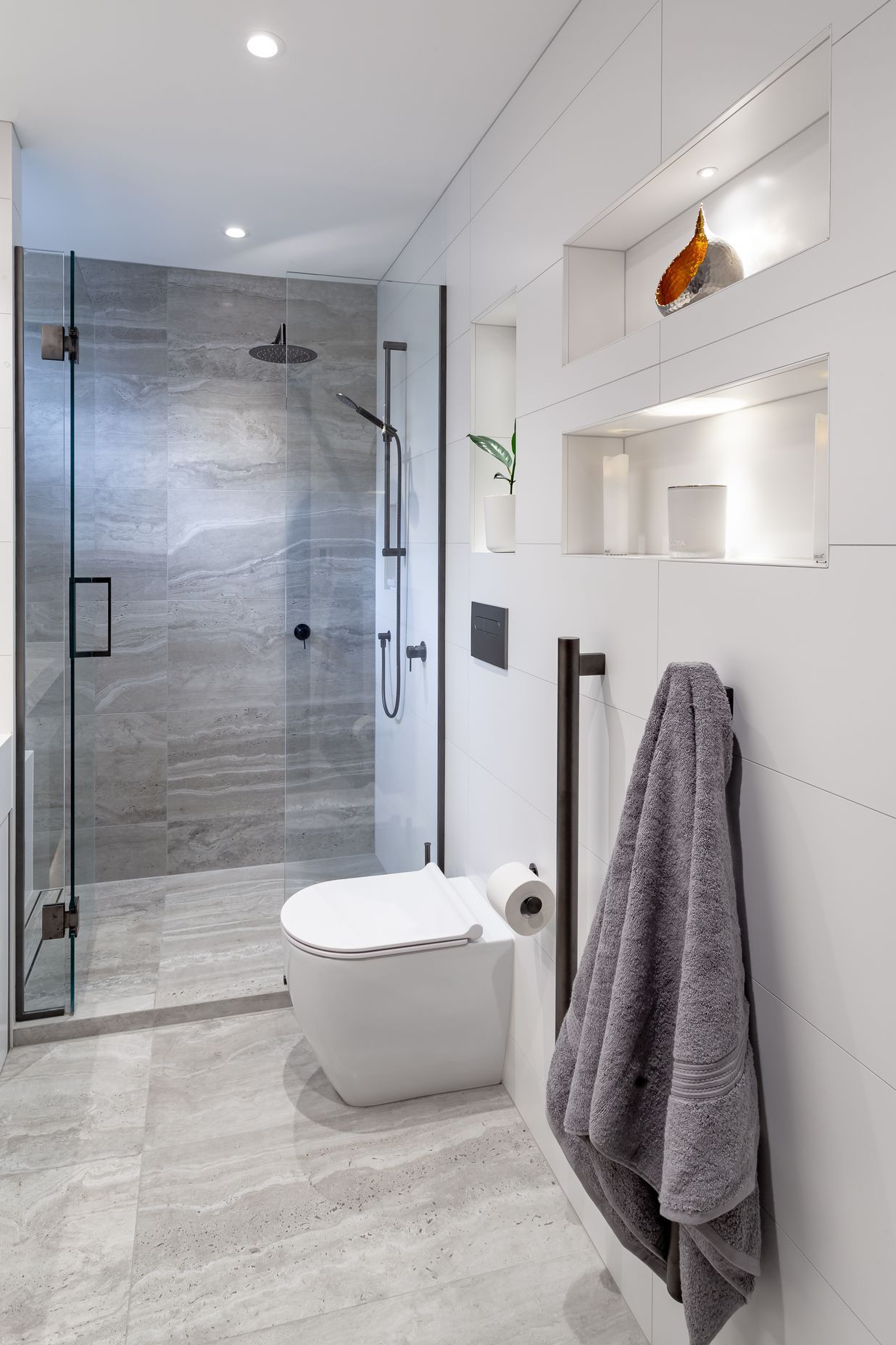 St Mary's Bay Master Bathroom