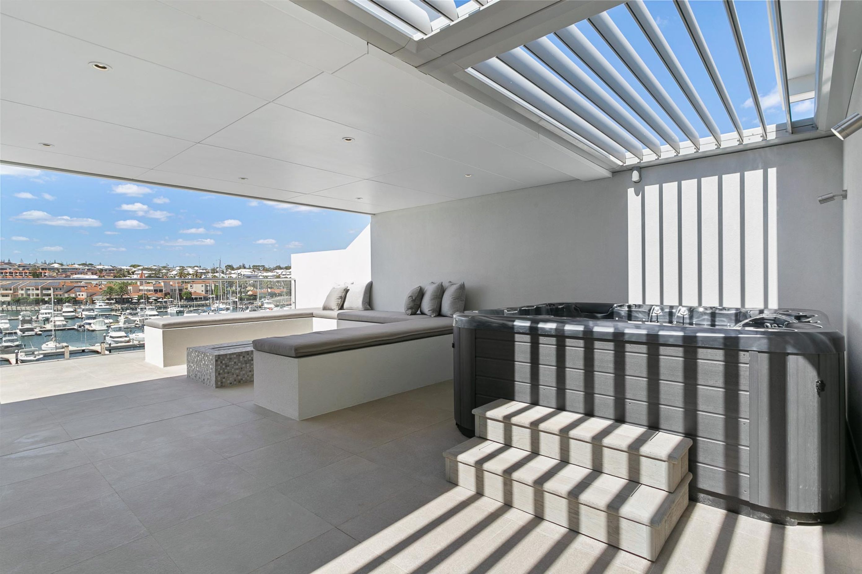 Southampton Lane, Mindarie