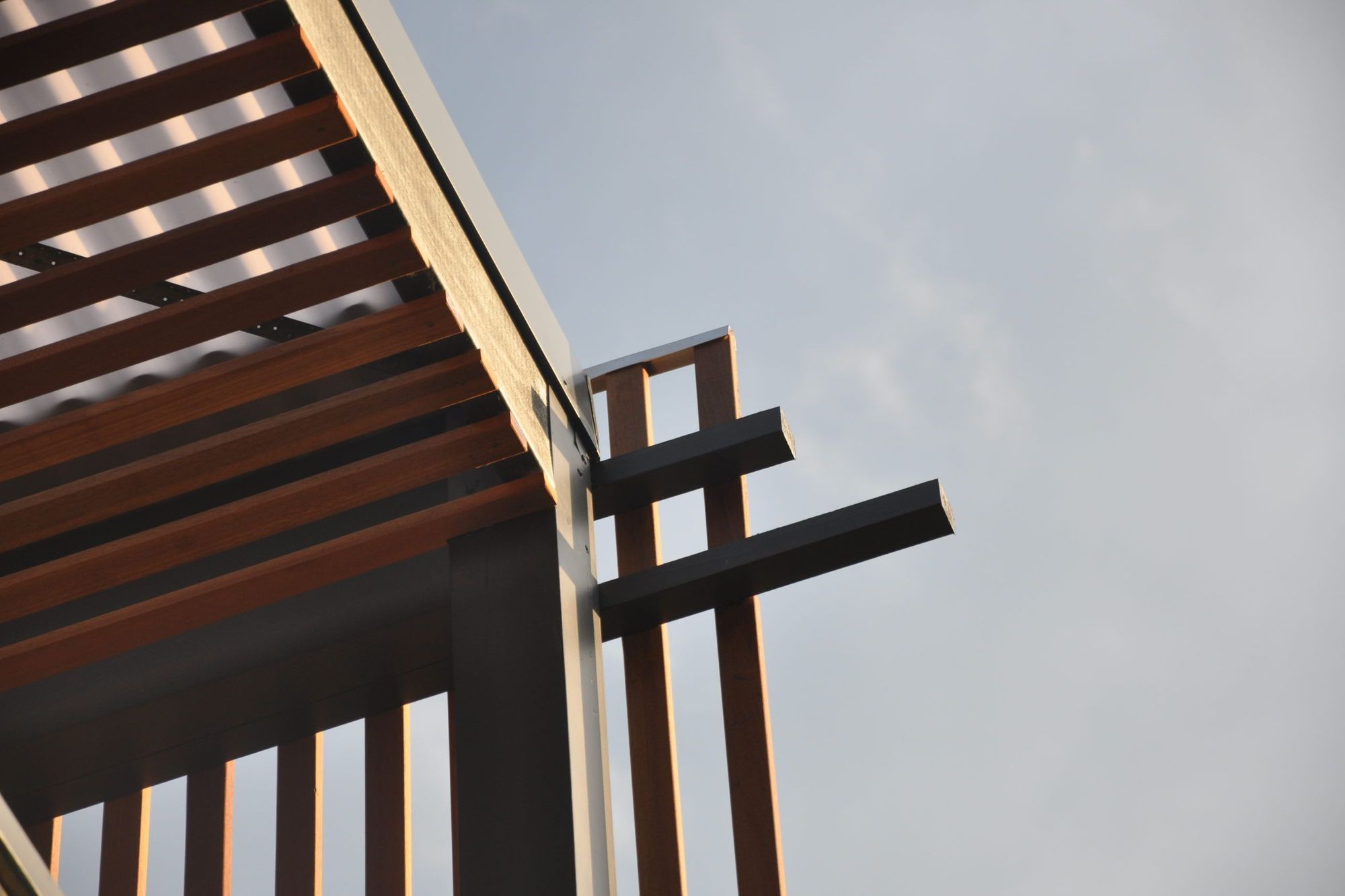 Western Sunshade