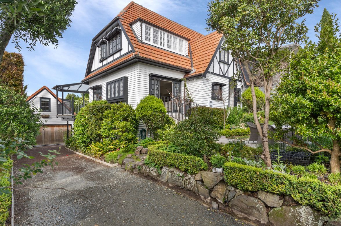 Creating indoor-outdoor flow in a Tudor-style home