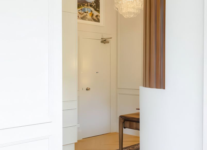 A Luxurious Pied-à-Terre Reimagined